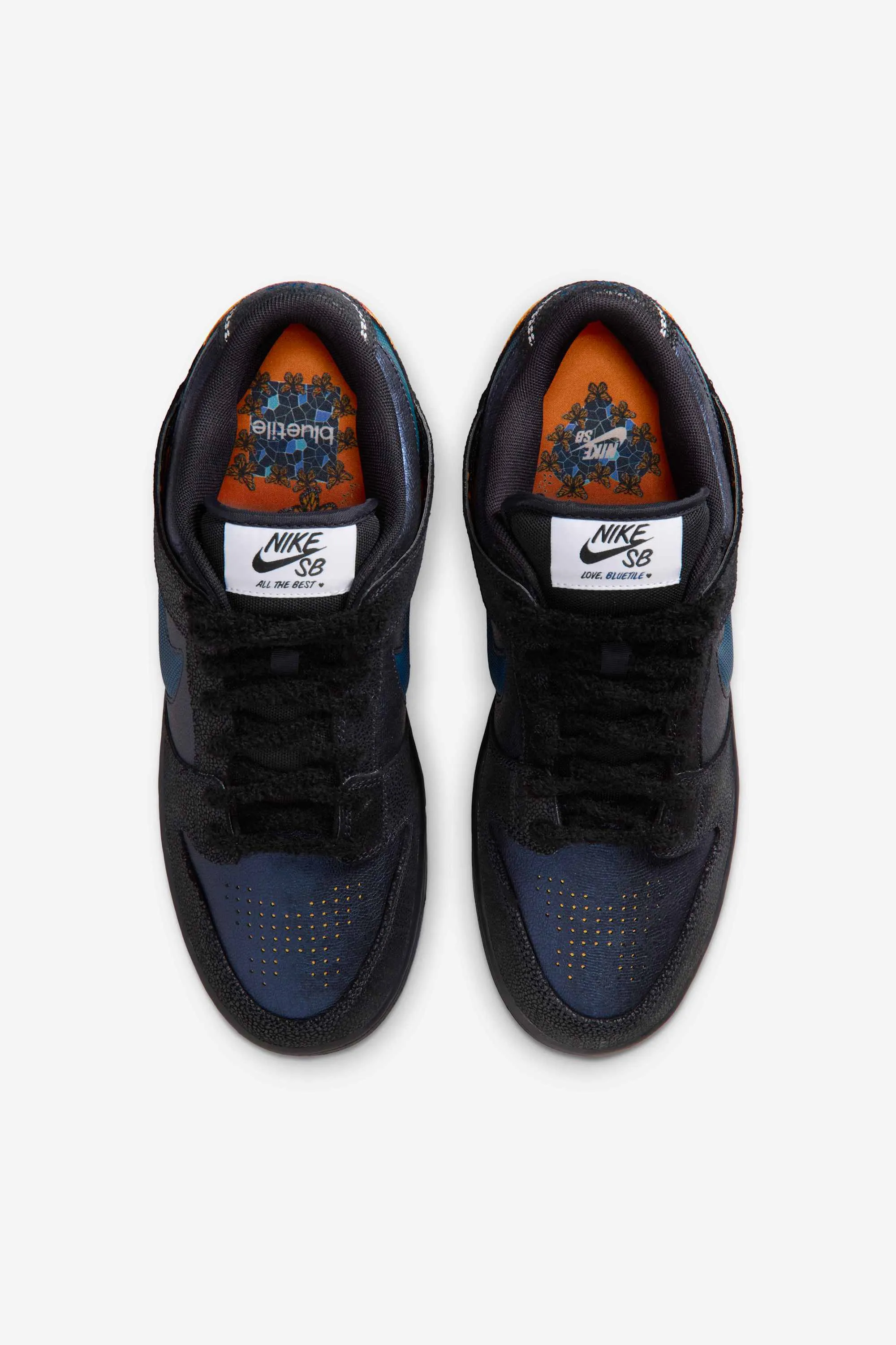 000000_Bluetile-x-Nike-SB-Dunk-Low_Monarch-Butterfly_IQ1323-001_img4