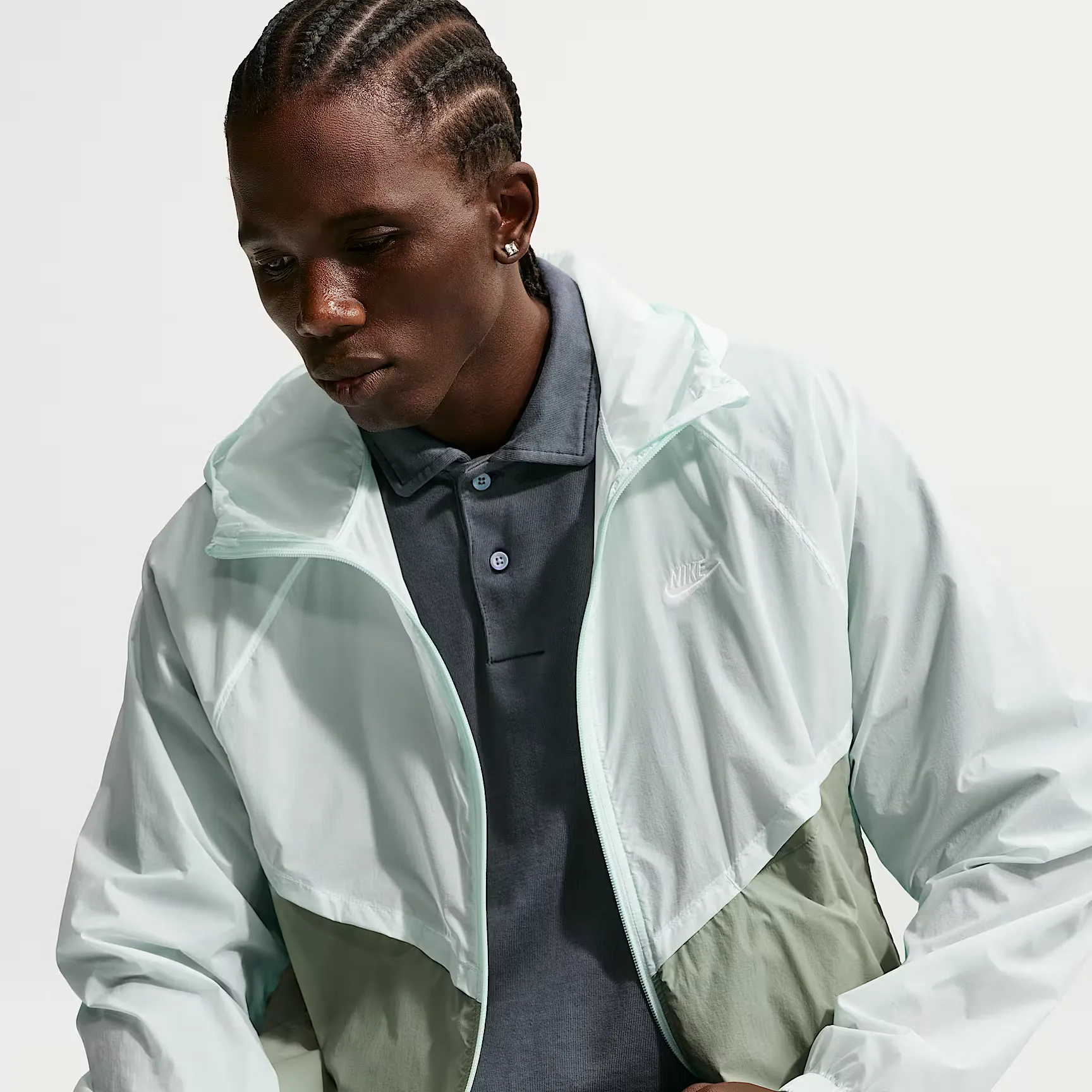 000000_Nike-Sportswear-Windrunner-Jacket_Barely-Green-Jade-Horizon_IO9627-394_img2