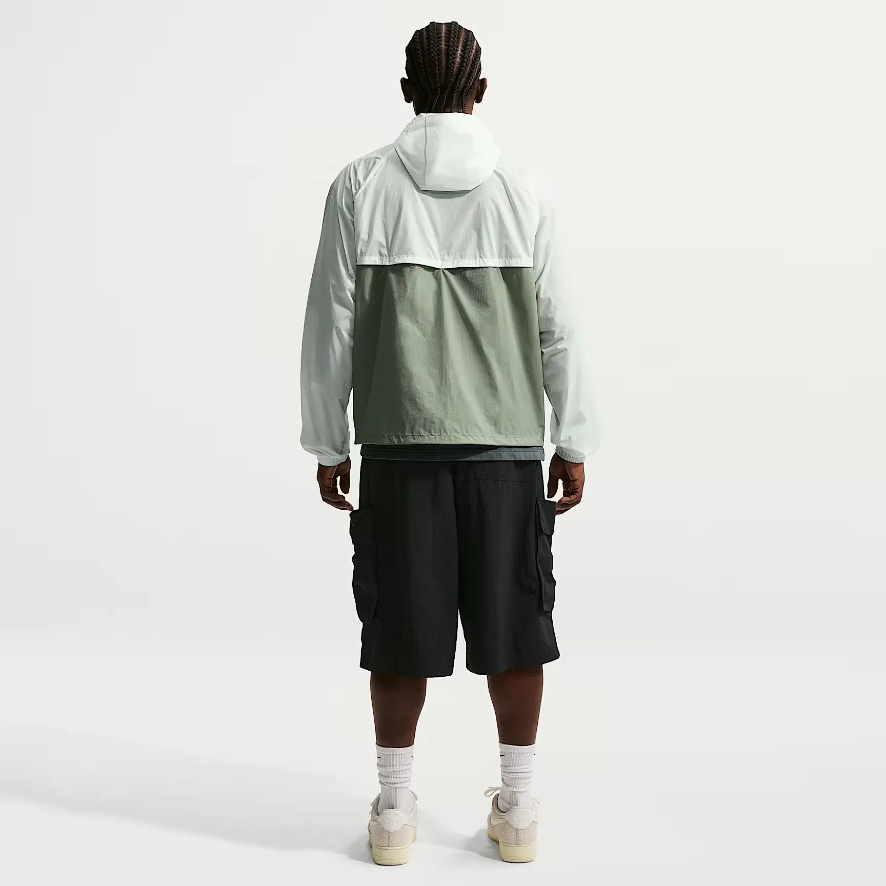 000000_Nike-Sportswear-Windrunner-Jacket_Barely-Green-Jade-Horizon_IO9627-394_img4