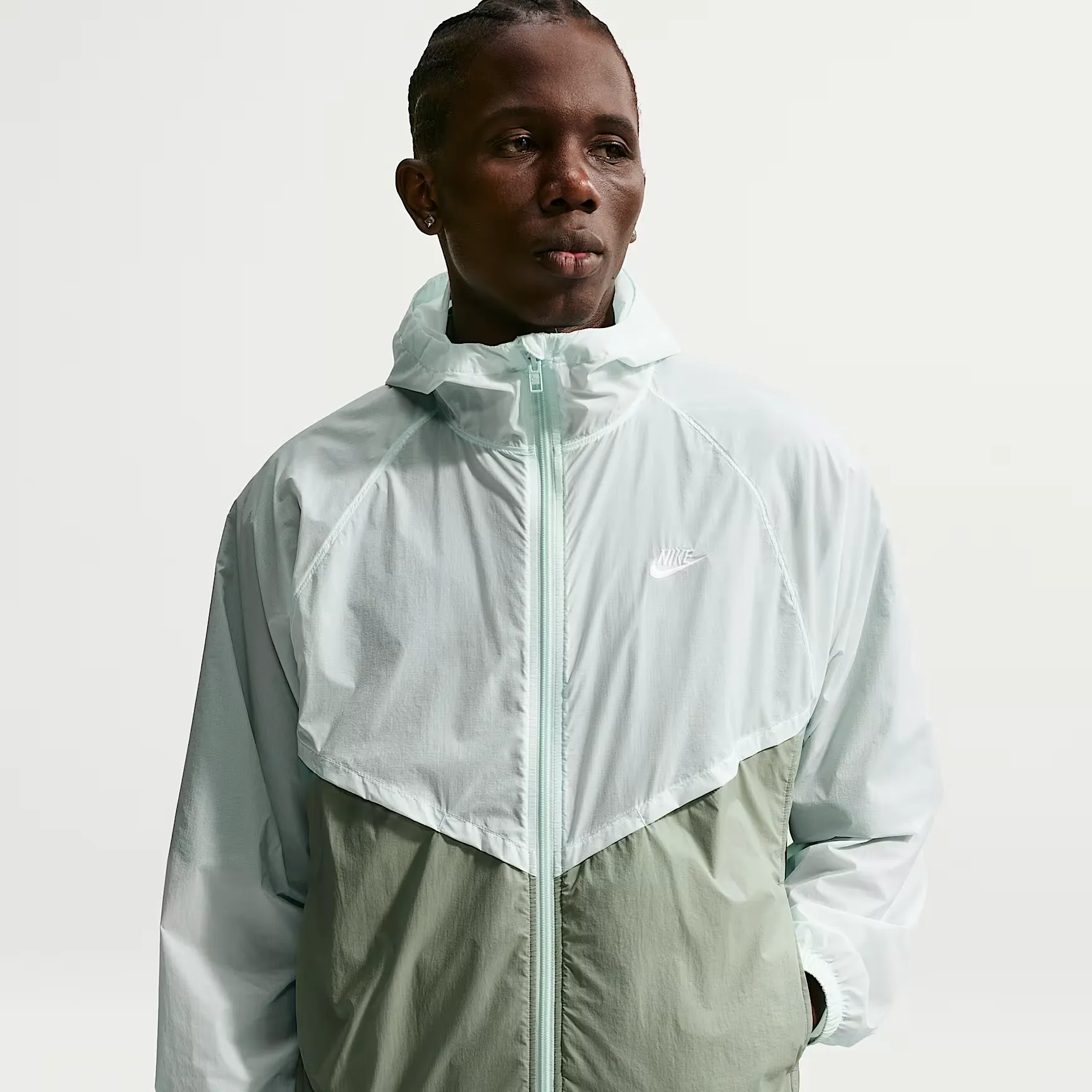 000000_Nike-Sportswear-Windrunner-Jacket_Barely-Green-Jade-Horizon_IO9627-394_img0
