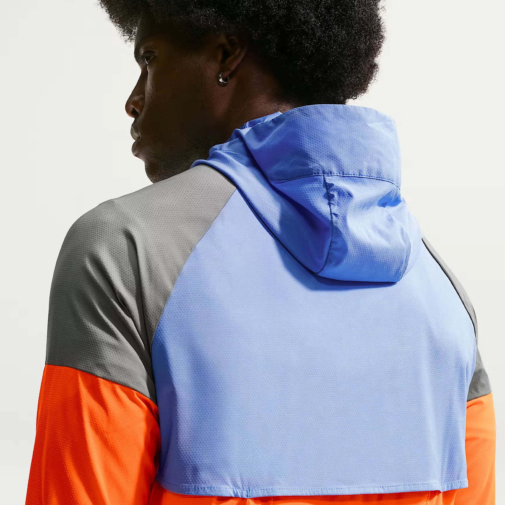 000000_Nike-Impossibly-Light-Windrunner_Total-Orange_HV6521-803_img1