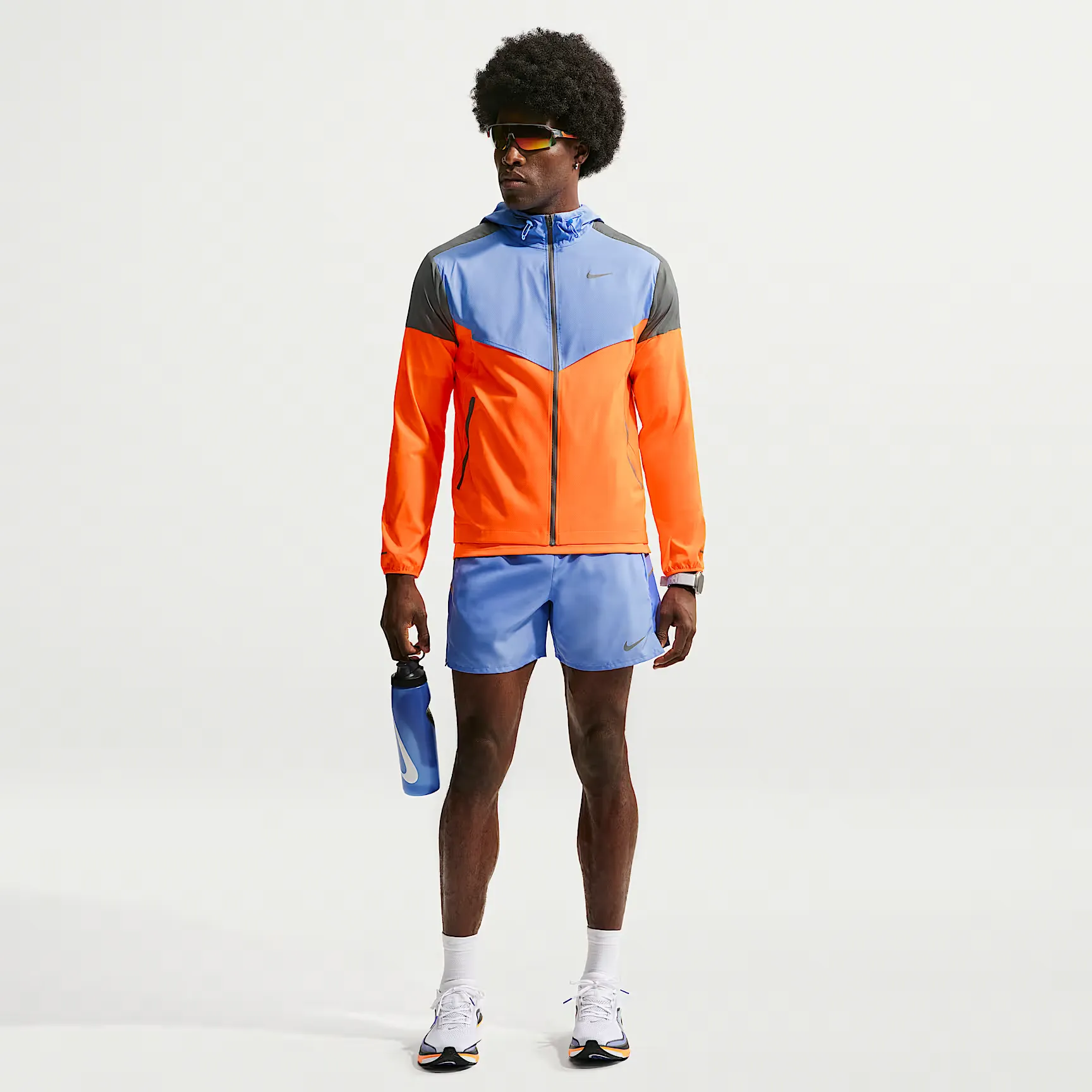 000000_Nike-Impossibly-Light-Windrunner_Total-Orange_HV6521-803_img3