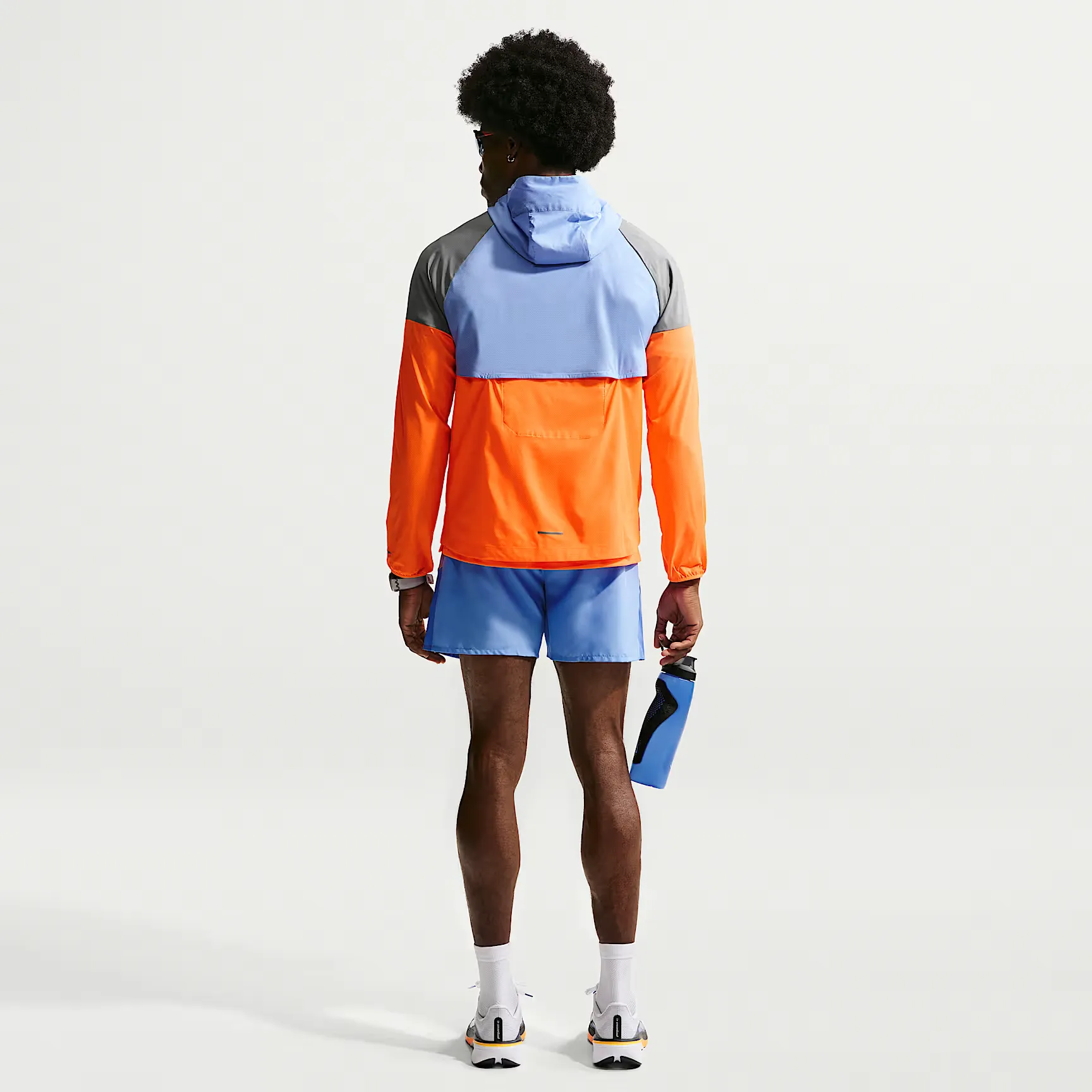 000000_Nike-Impossibly-Light-Windrunner_Total-Orange_HV6521-803_img4
