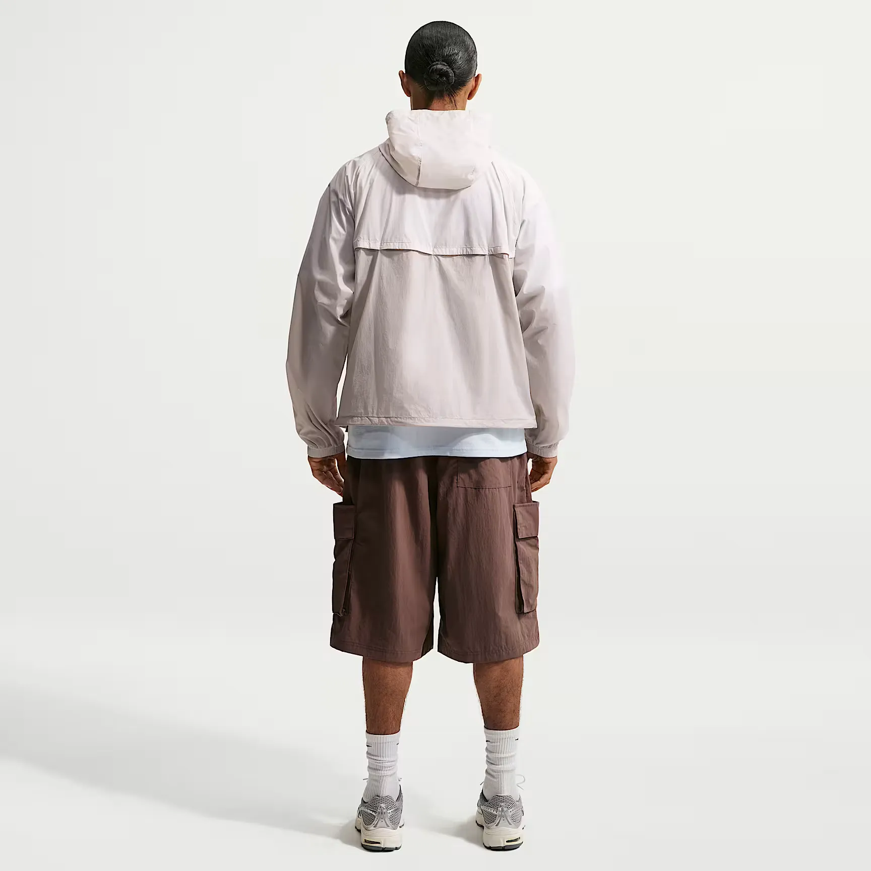 000000_Nike-Windrunner_Light-Orewood-Brown_IO9627-104_img4