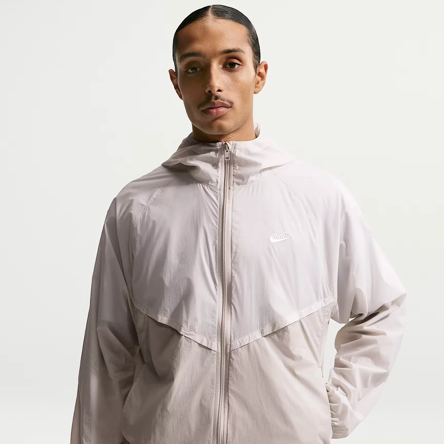 000000_Nike-Windrunner_Light-Orewood-Brown_IO9627-104_img0