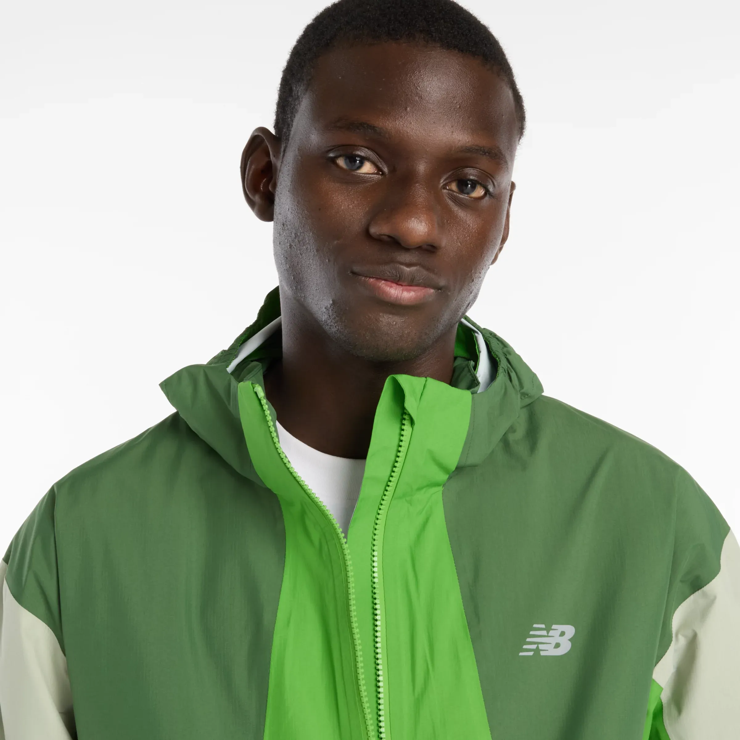 000000_New-Balance-RC-Waterproof-Jacket_Dark-Alpine-Green_MO53207DAE_img2