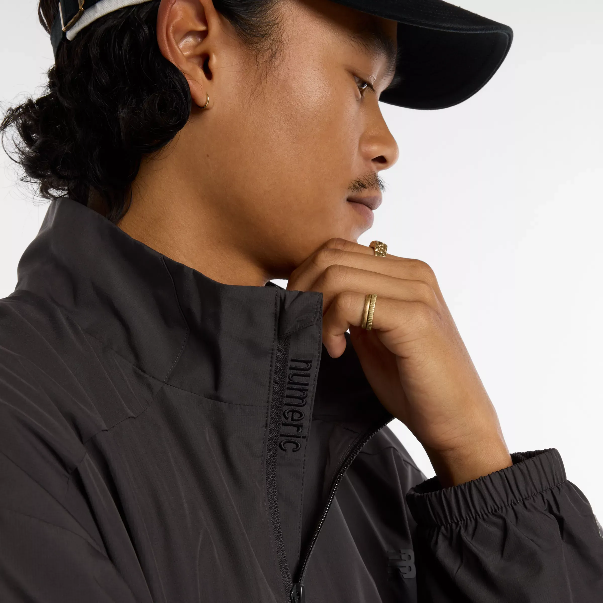 000000_New-Balance-Numeric-Archive-Jacket_Faded-Black_MJ61W4XCABR_img4