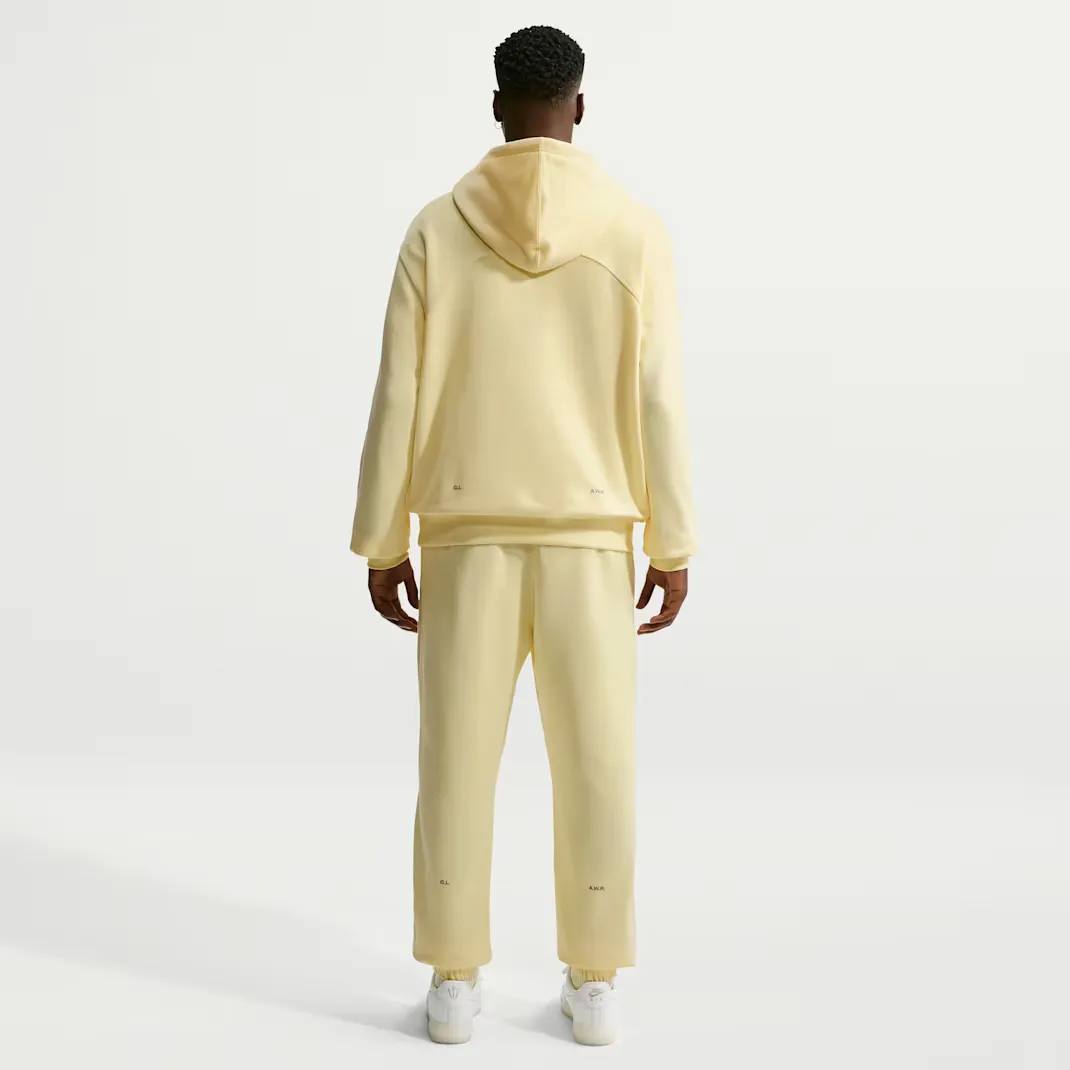 Nocta-x-Nike-CS-Fleece-Sweatpants_Alabaster_HM5764-744_img3