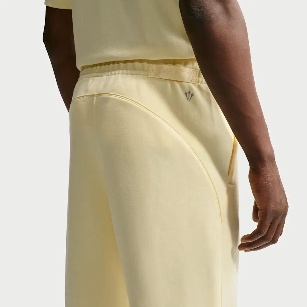 Nocta-x-Nike-CS-Fleece-Sweatpants_Alabaster_HM5764-744_img5