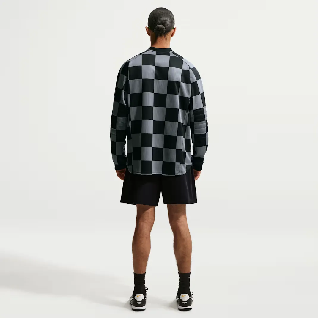 000000_Nike-Sportswear-Club-Goalie-Longsleeve_Smoke-Grey-Malachite_II4367-084_img5