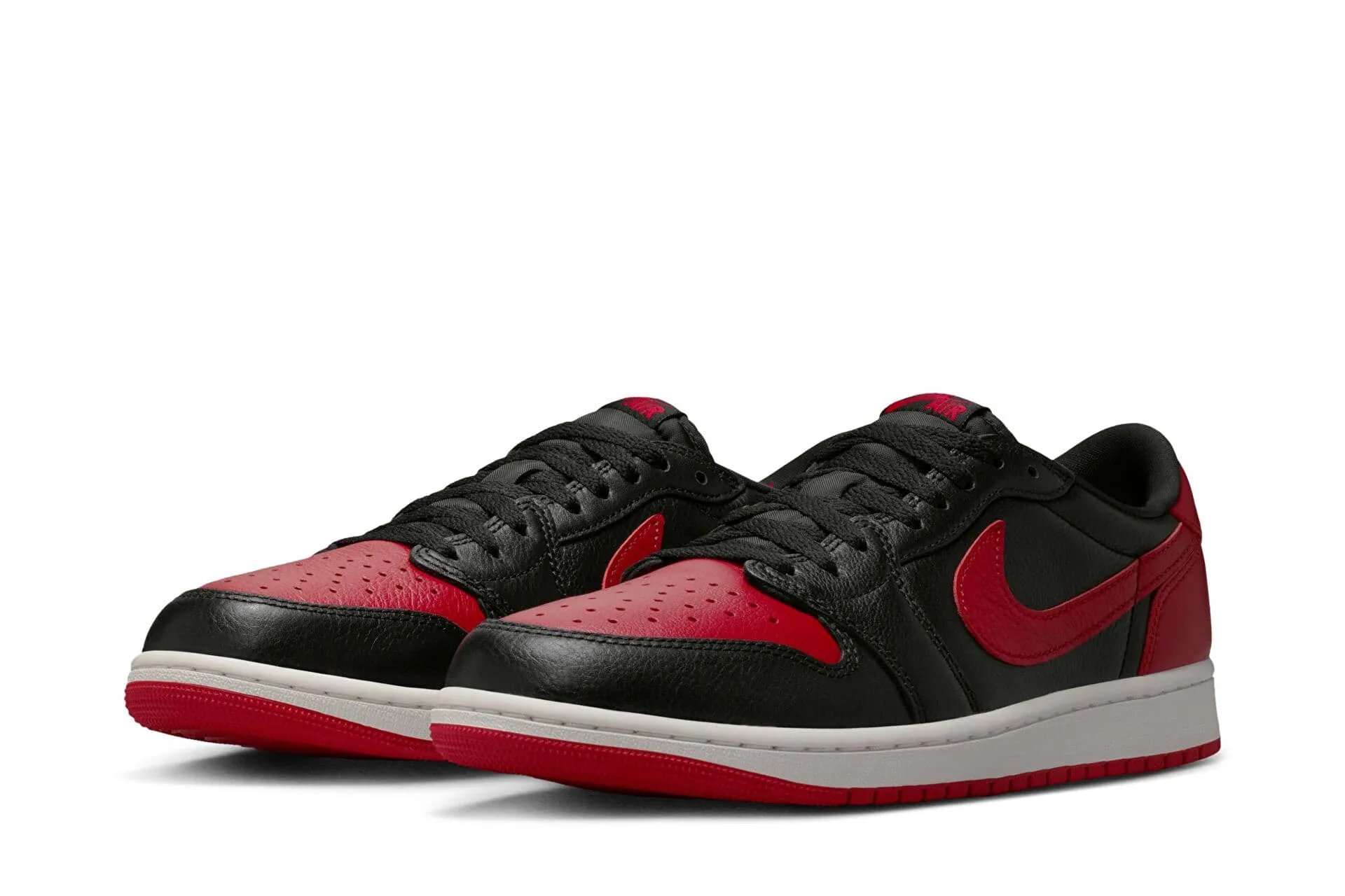 000000_Air-Jordan-1-Low-OG_Black-Red_IW6276-001_img3