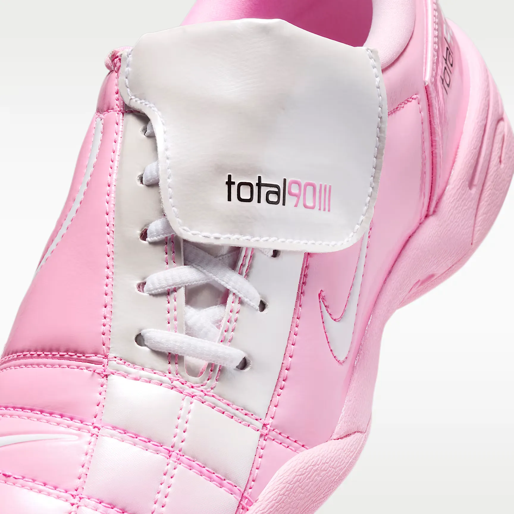 000000_Nike-Total-90-SE-WMNS_Pink-Rise-White_IO2389-600_img6