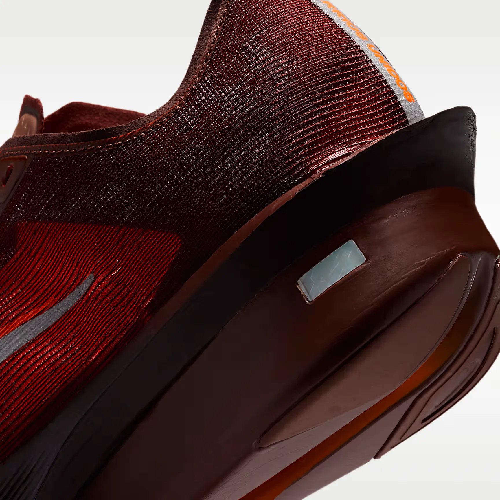 000000_Nike-Vaporfly-4-x-Renegade_Brown-Basalt-Bronze-Eclipse_IQ7313-200_img7
