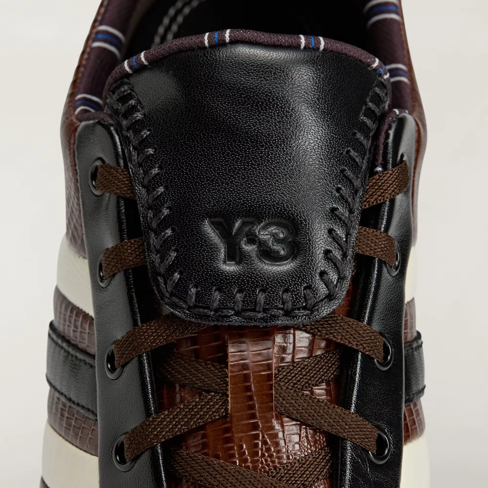 000000_Wales-Bonner-x-adidas-Y-3-The-Field-Lizzard_Cream-White-Dark-Brown-Core-Black_KI6114_img7