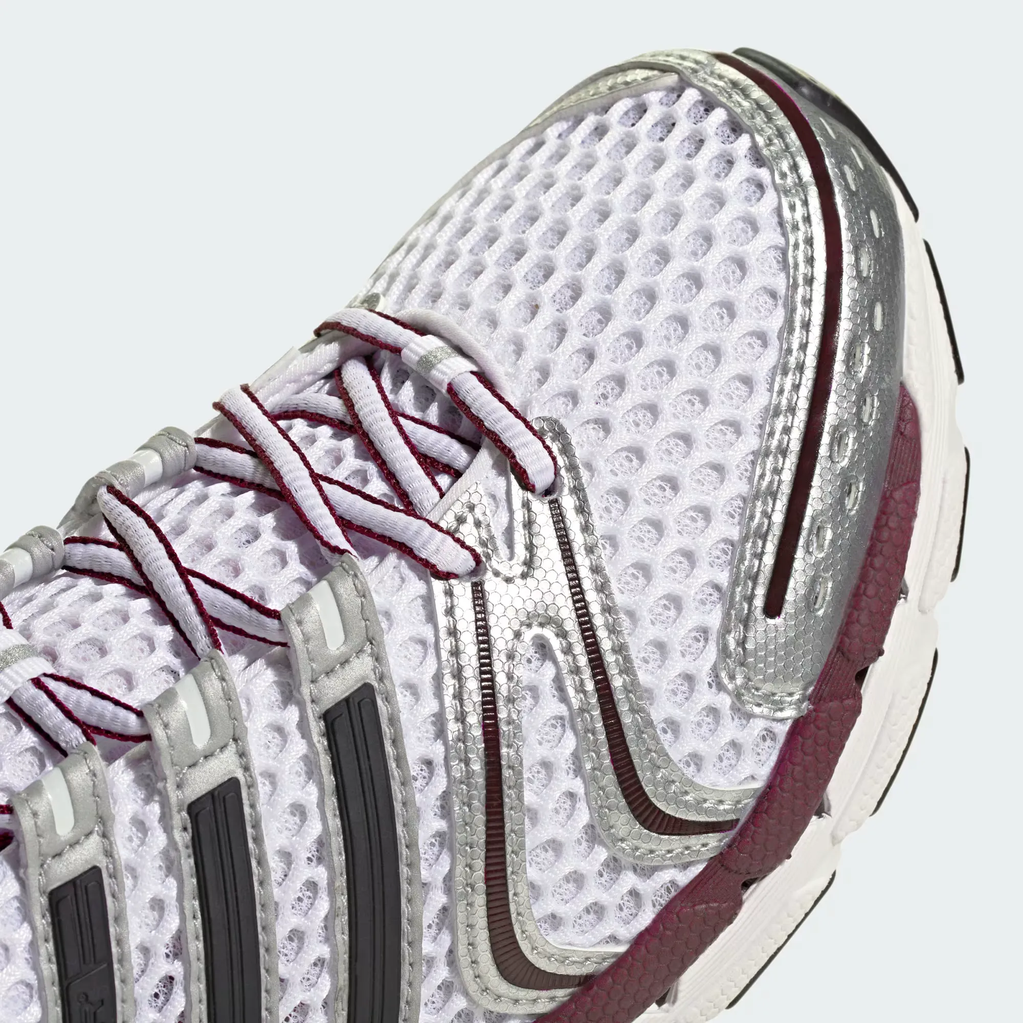 000000_adidas-Adistar-Control-5_Cloud-White-Core-Black-Maroon_LA7798_img7
