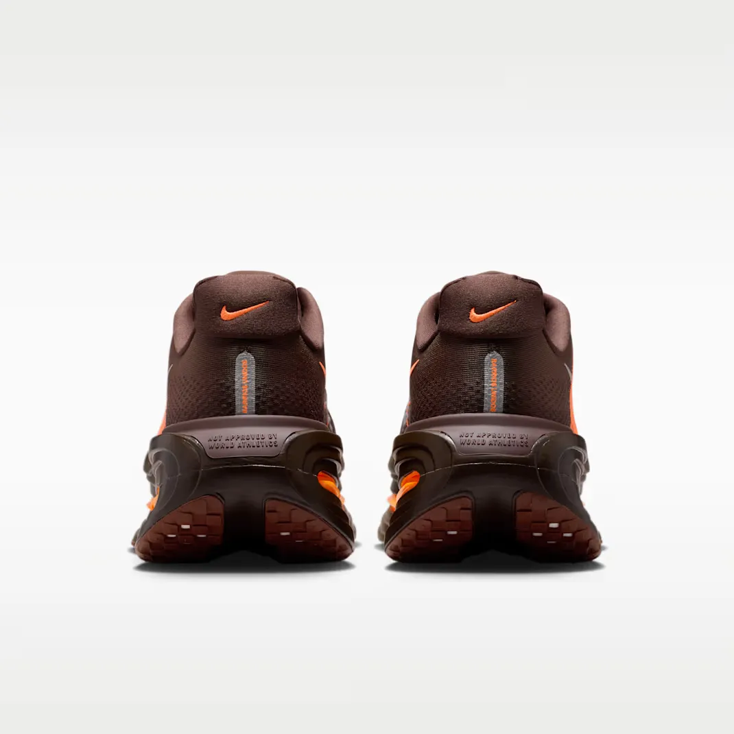 000000_Renegade-x-Nike-Vomero-Premium_Brown-Basalt_IQ7314-200_img5