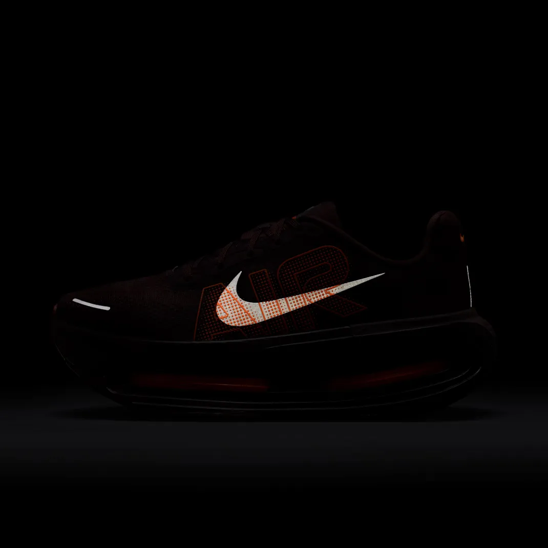 000000_Renegade-x-Nike-Vomero-Premium_Brown-Basalt_IQ7314-200_img8