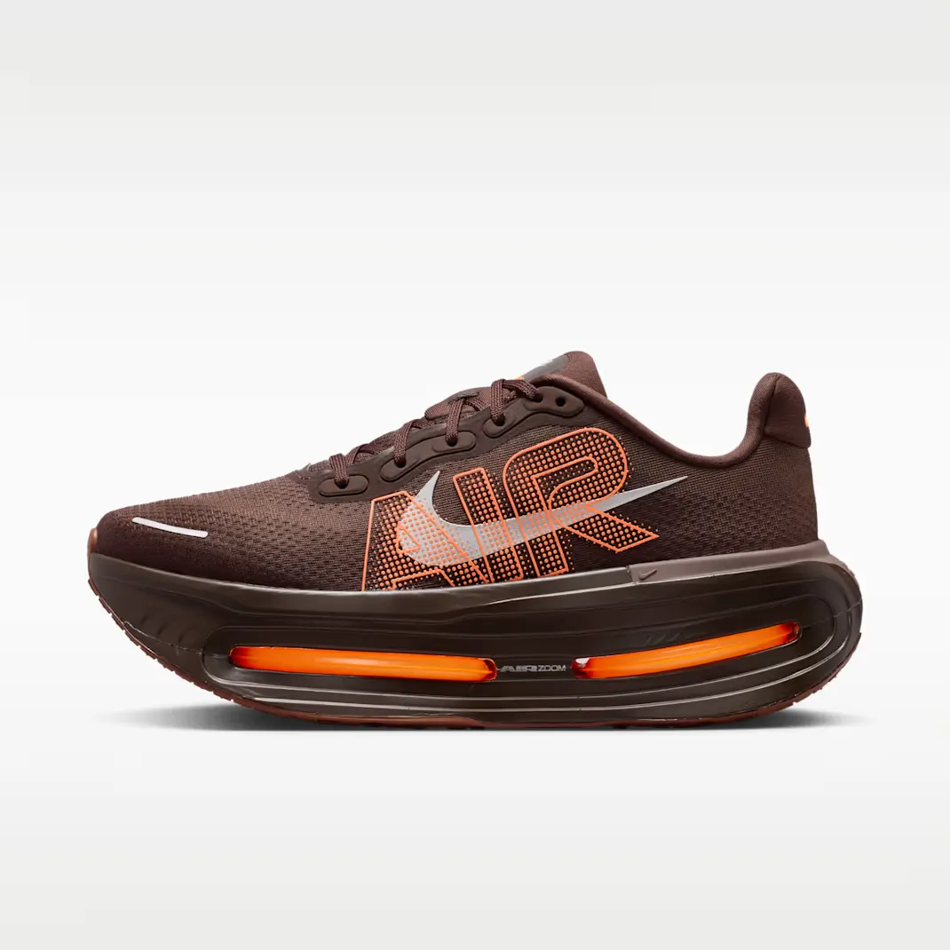000000_Renegade-x-Nike-Vomero-Premium_Brown-Basalt_IQ7314-200_img0