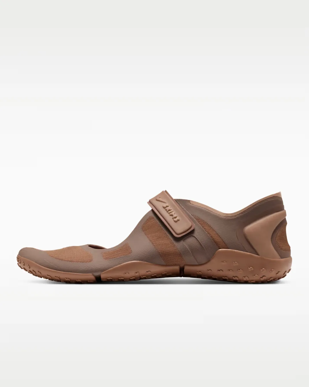 000000_NikeSKIMS-Rift-Mesh-WMNS_Archaeo-Brown_IO7694-201_img10