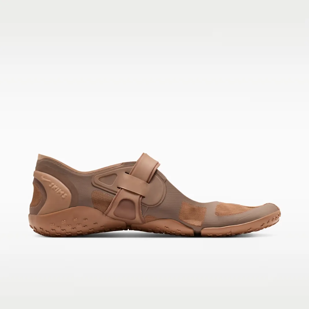 000000_NikeSKIMS-Rift-Mesh-WMNS_Archaeo-Brown_IO7694-201_img2