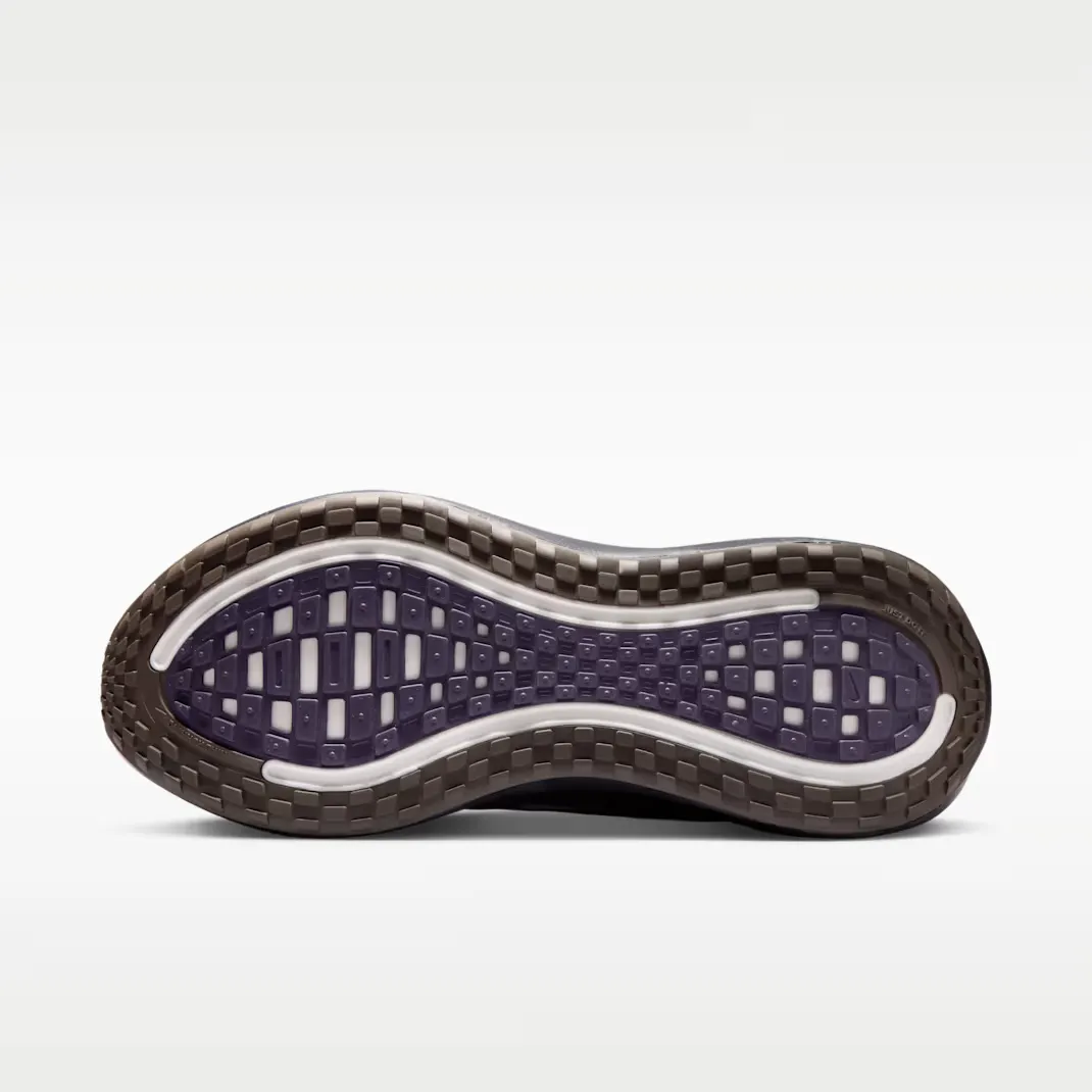 000000_Nike-Vomero-Plus_Ironstone_IR7550-030_img1
