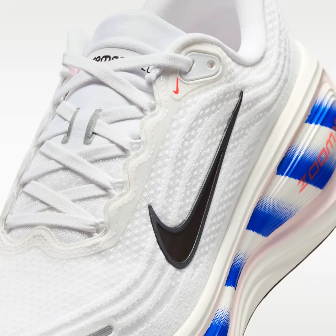 000000_Nike-Vomero-Plus_White-Racer-Blue_II5257-100_img6