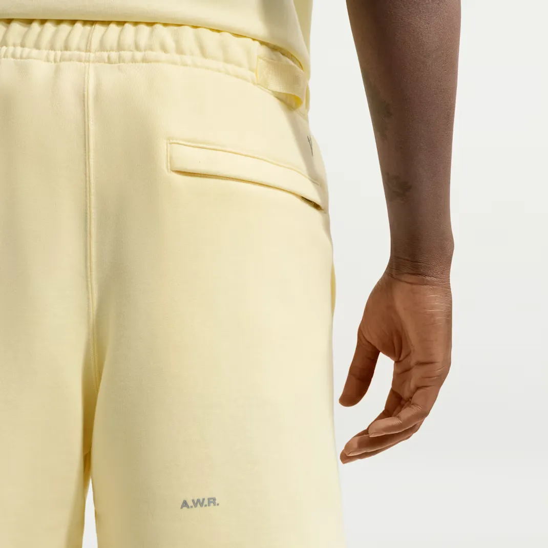 000000_Nocta-x-Nike-Fleece-Shorts_Alabaster_FQ0408-744_img8