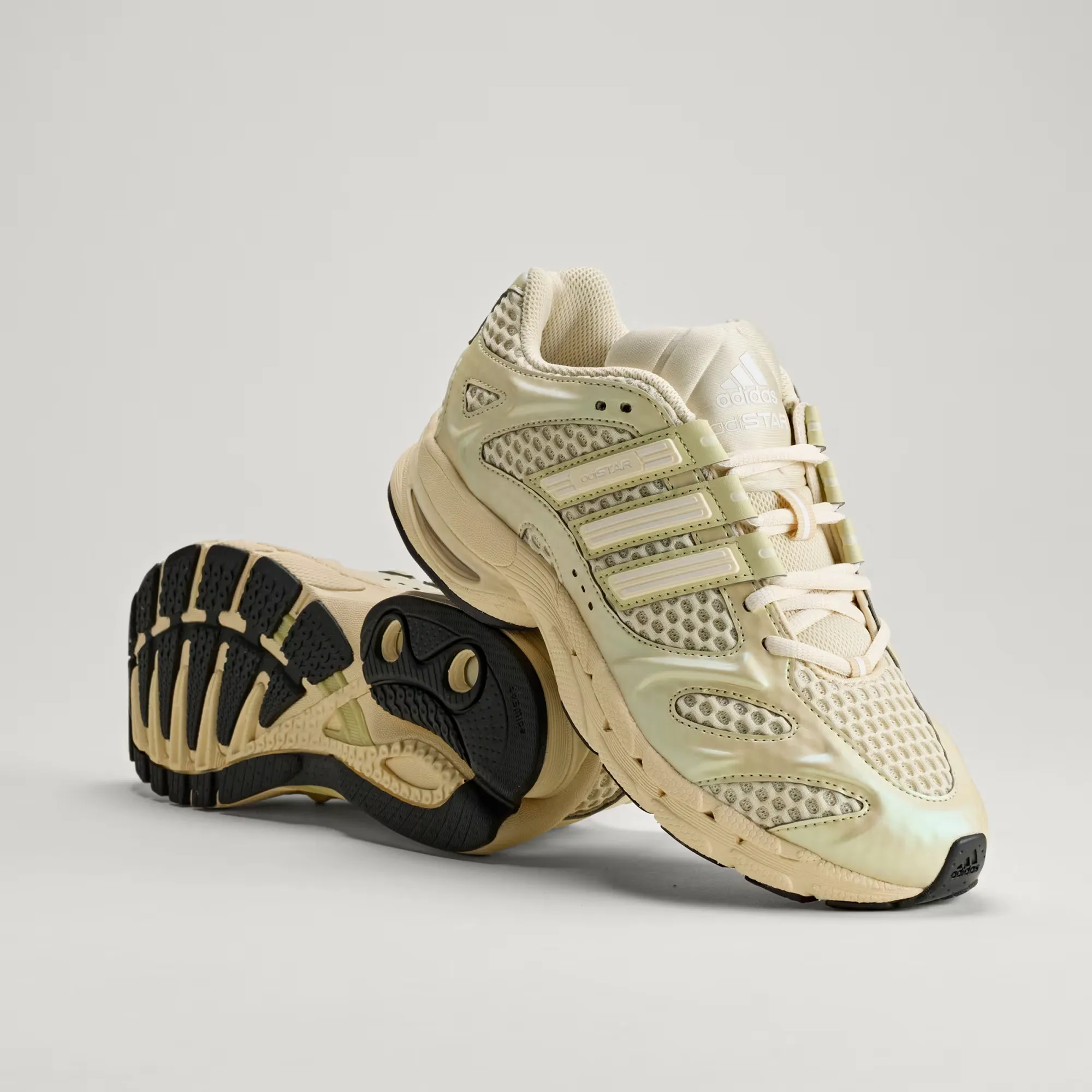 000000_adidas-Adistar-MLD-WMNS_Warm-Vanilla-Cream-White-Dual-Yellow_KI7103_img0