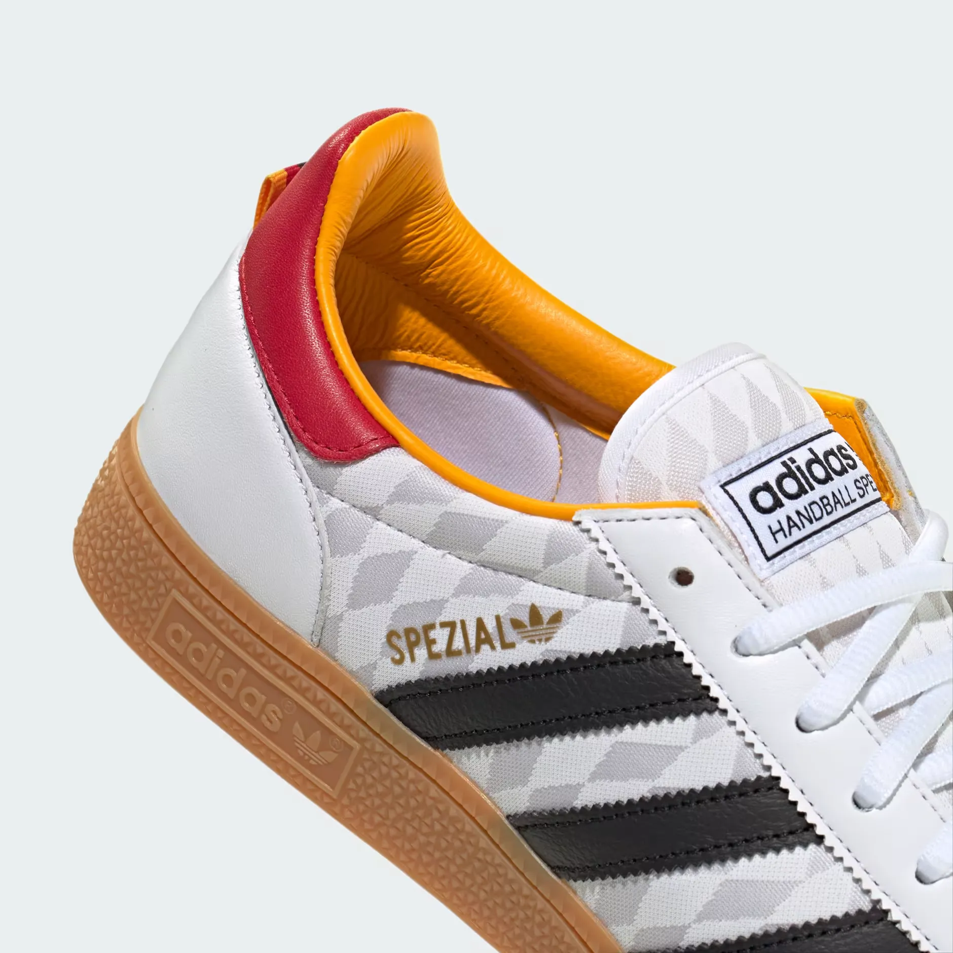 adidas-Handball-Spezial_Cloud-White-Core-Black_KI6052_img6