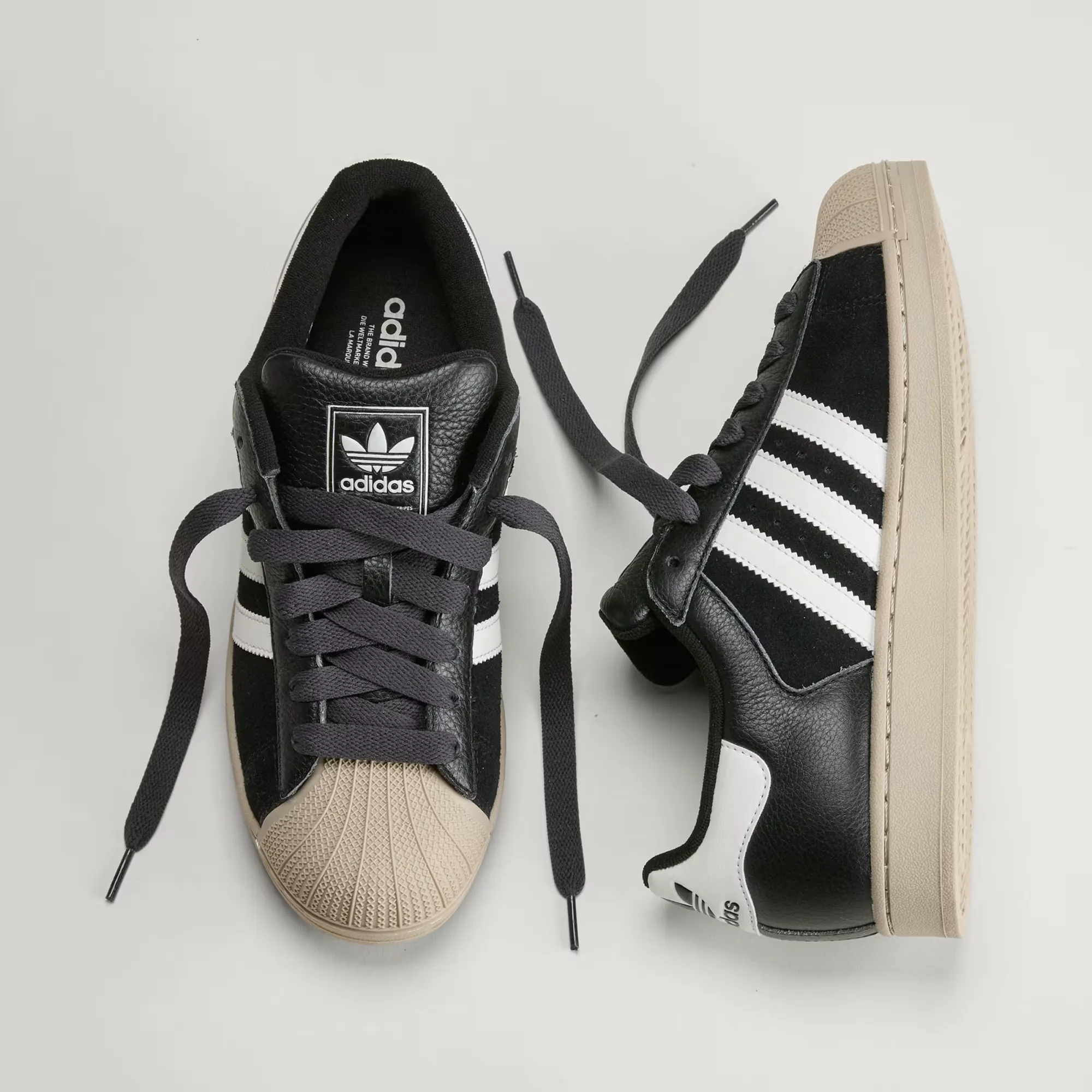 000000_adidas-Superstar-II_Core-Black-Khaki-Three_KJ9948_img2