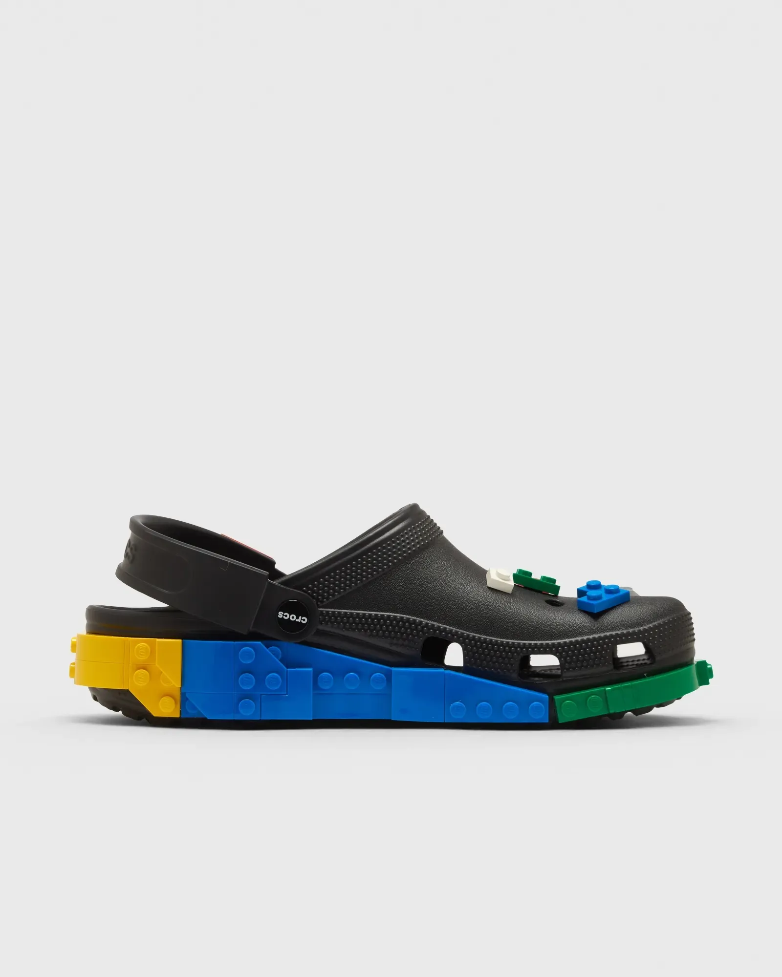 000000_Crocs-x-LEGO-4LW-Masterbrand-Clog_Black-Multi_212388-90H_img2