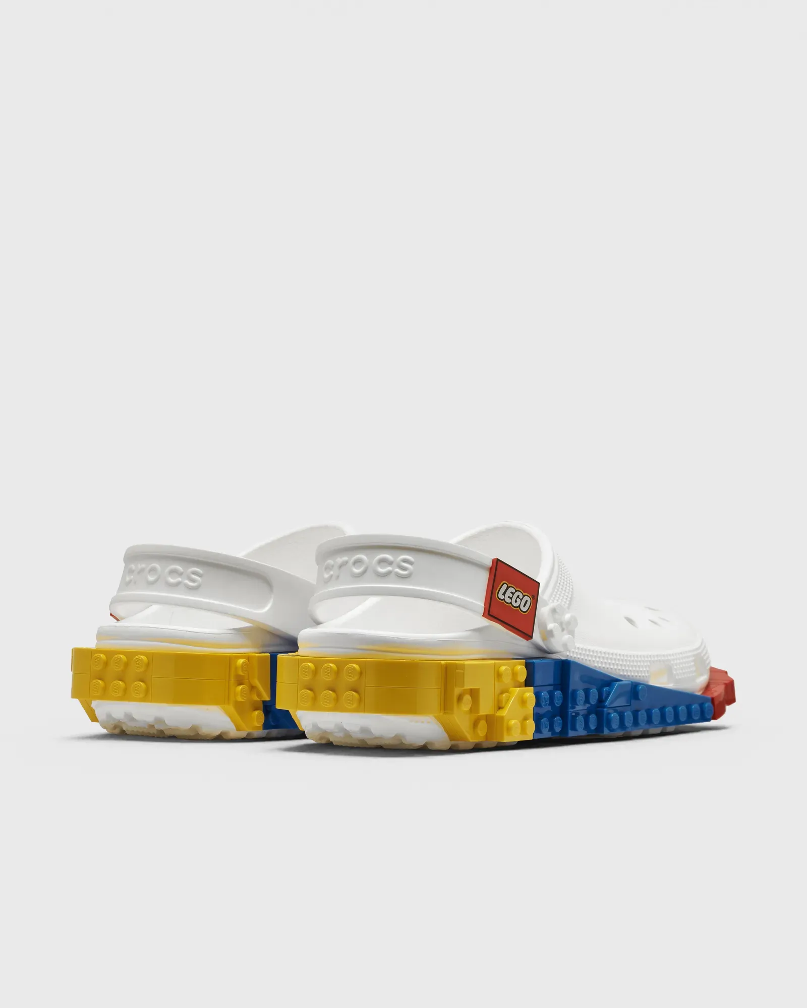 000000_Crocs-x-LEGO-4LW-System-Clog_White-Blue-Yellow_211873-100_img3