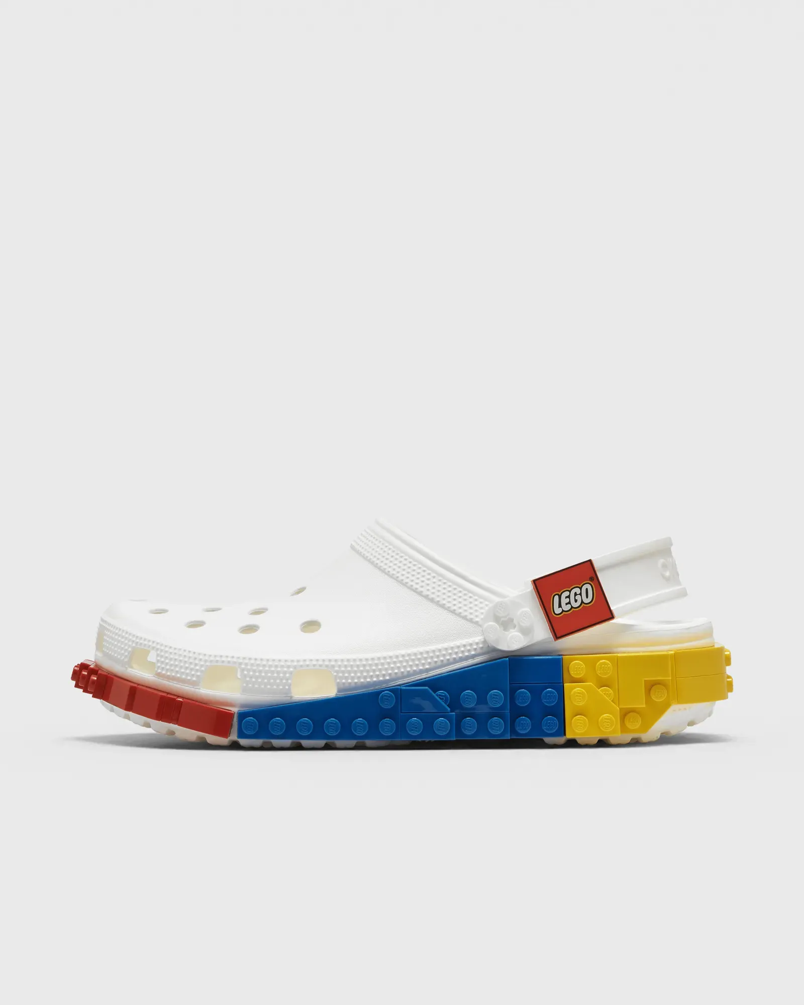 000000_Crocs-x-LEGO-4LW-System-Clog_White-Blue-Yellow_211873-100_img0