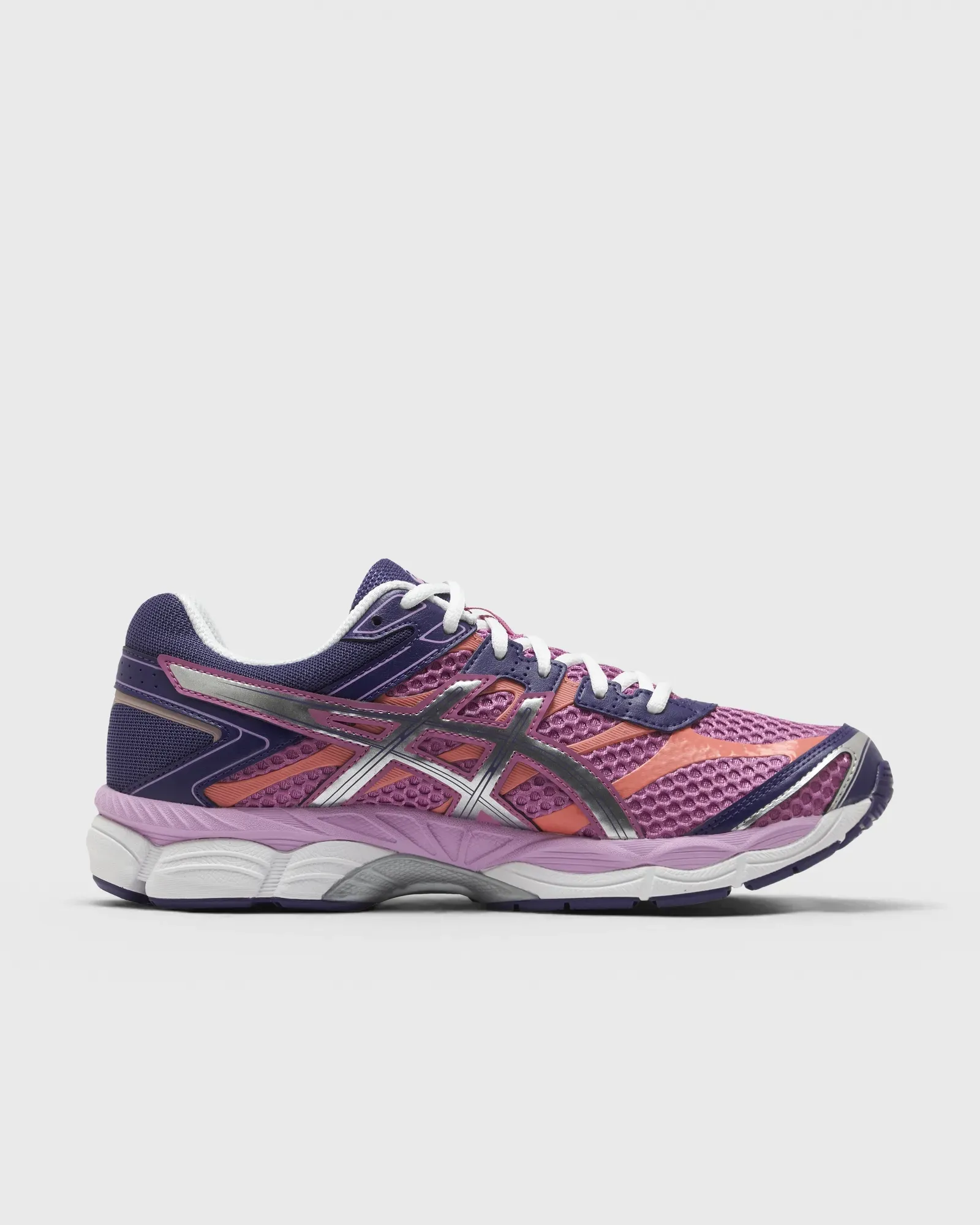 000000_Asics-Gel-Cumulus-16_Digital-Sakura_1203A733-700_img2