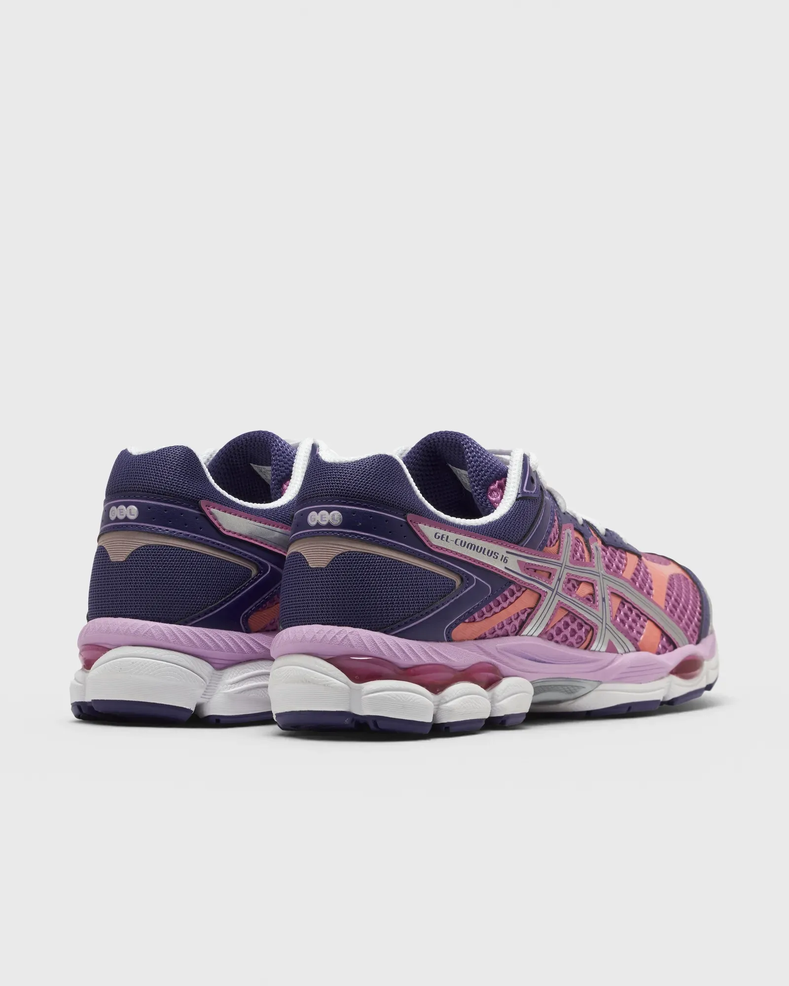 000000_Asics-Gel-Cumulus-16_Digital-Sakura_1203A733-700_img3