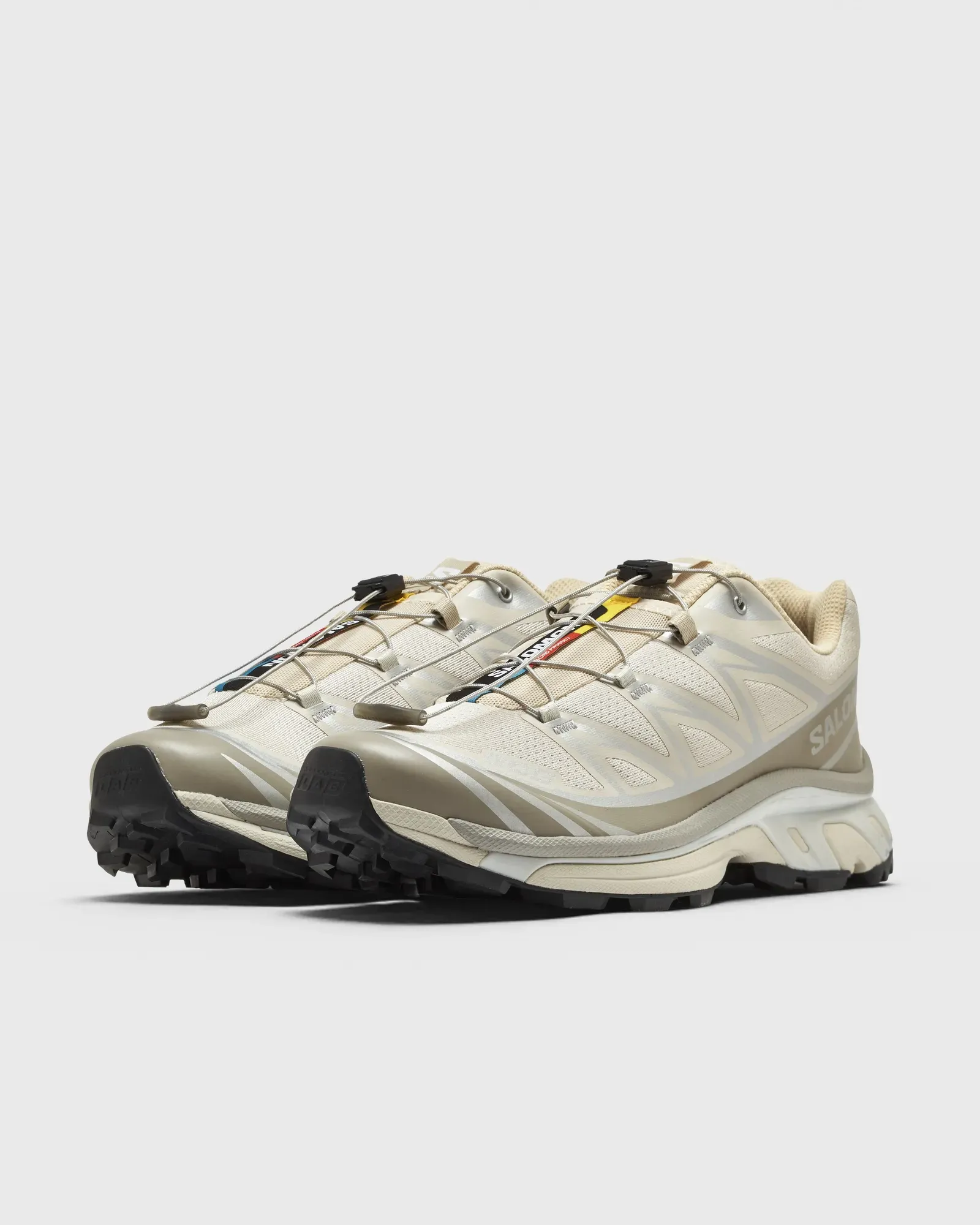 000000_Salomon-XT-6_Rainy-Day-Paloma-Silver_L47988000_img1