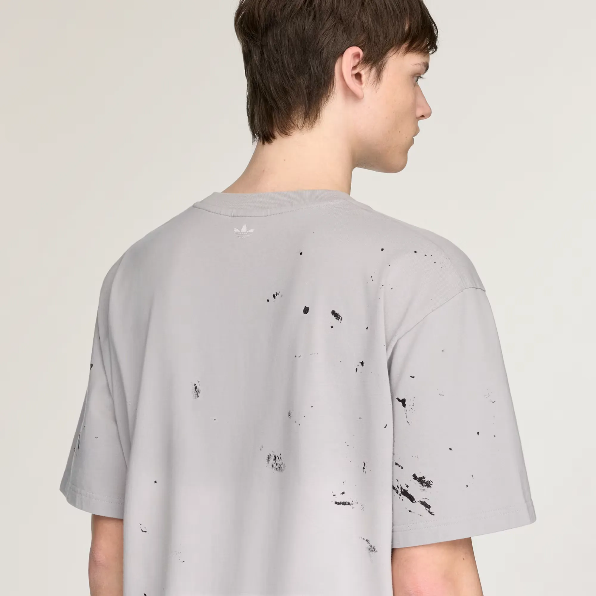 000000_Song-For-The-Mute-x-adidas-T-Shirt_Grey-Two_KS1342_img7