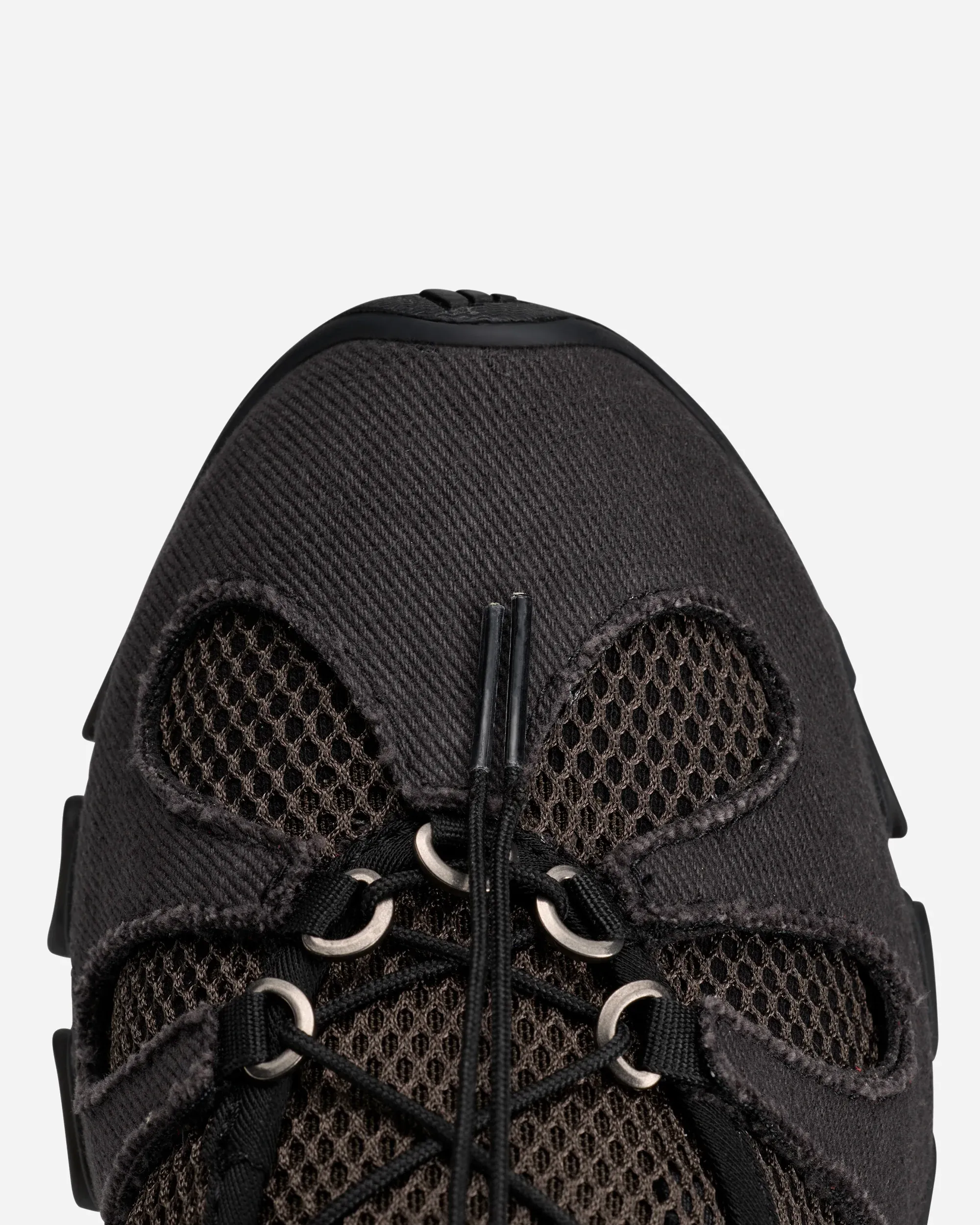 000000_adidas-Originals-x-AVAVAV-Megaride-Cutout-Suede_Black_KK2728_img5