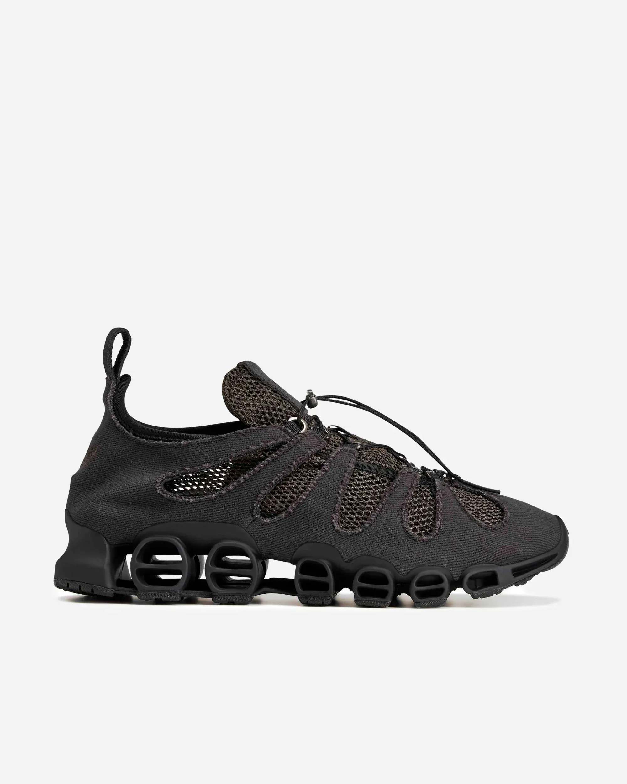 000000_adidas-Originals-x-AVAVAV-Megaride-Cutout-Suede_Black_KK2728_img0