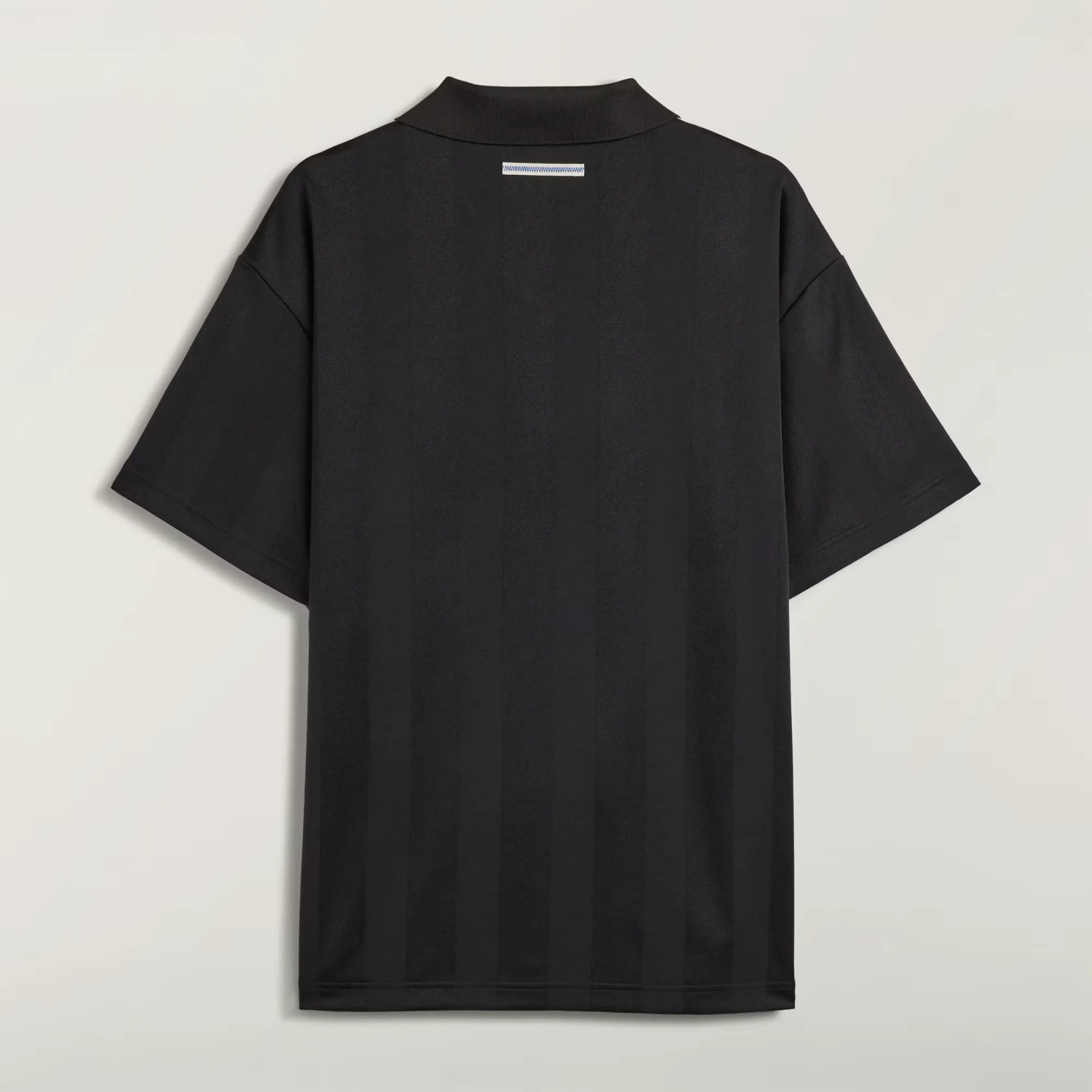 000000_Bad-Bunny-x-adidas-Jersey-Lisbon_Black_LH0442_img1