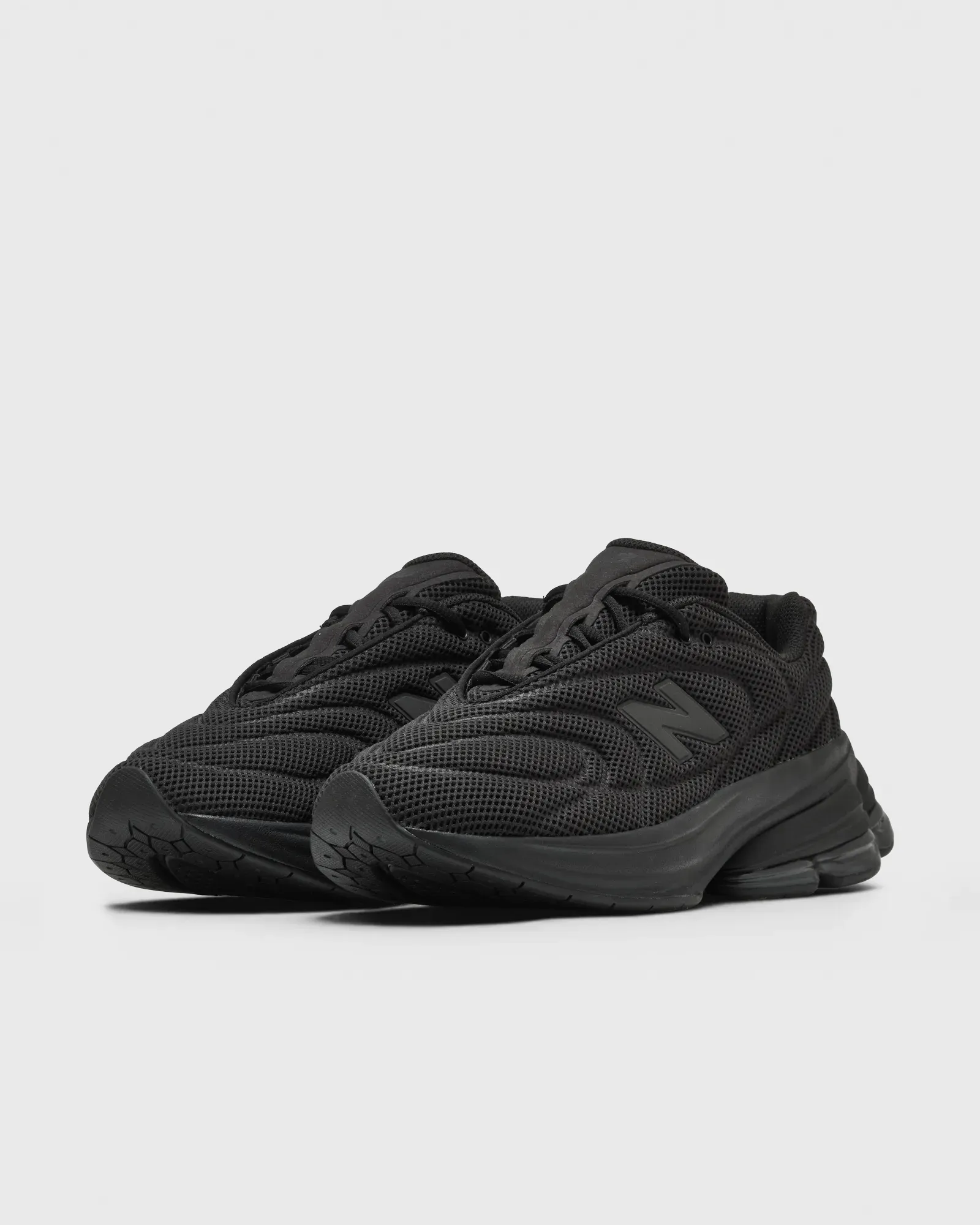 000000_New-Balance-5030_Black_U50302J5_img1