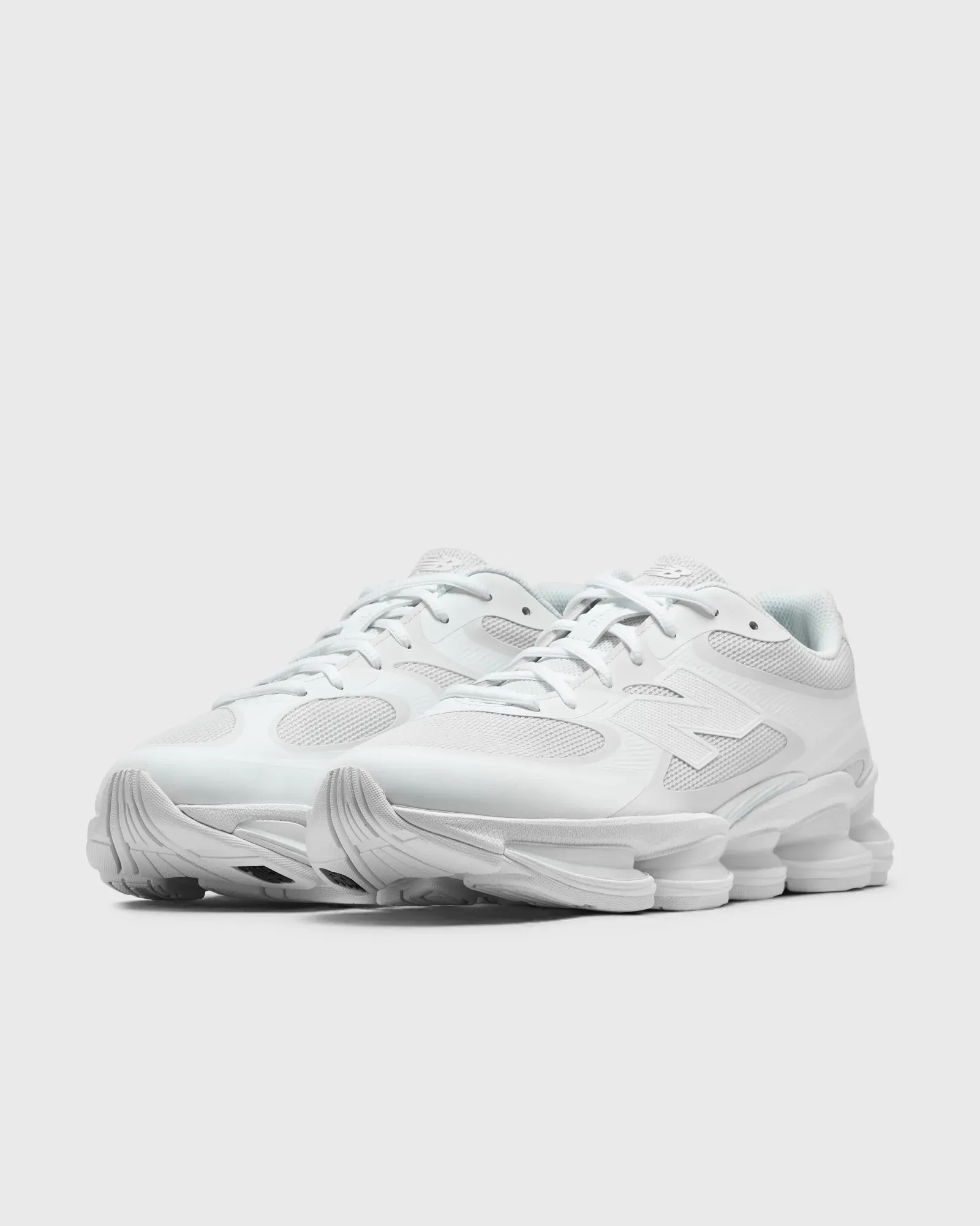 000000_New-Balance-ABZORB-2000_White_U20008QM_img1