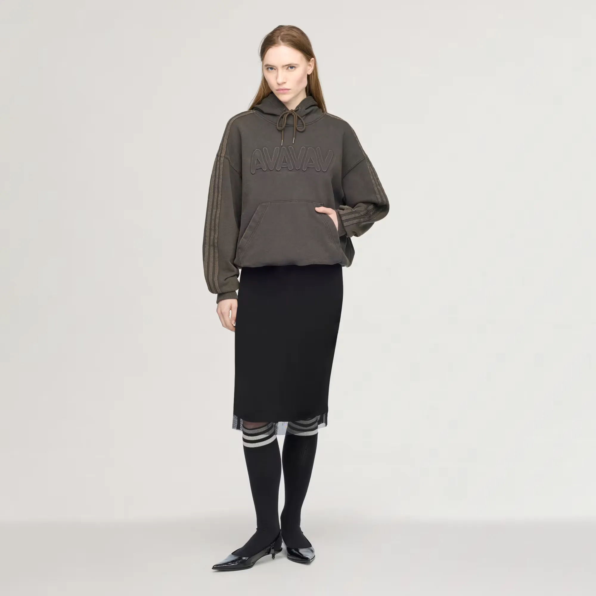 000000_adidas-by-Avavav-Shoulderless-Hoodie-WMNS_Carbon_KF4970_img3