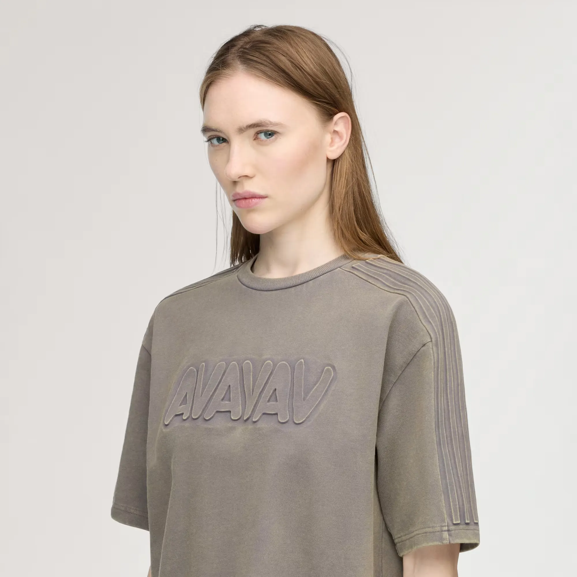 000000_adidas-by-Avavav-T-Shirt-WMNS_Grey-Four_KF4976_img6
