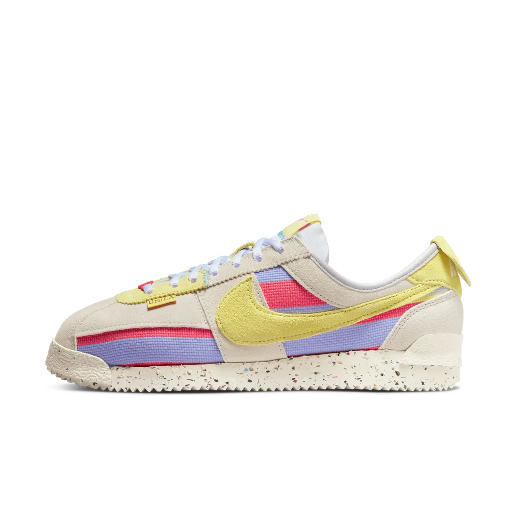 EFEA87_Union-x-Nike-Cortez_LEMON-FROST_DR1413-100_img0