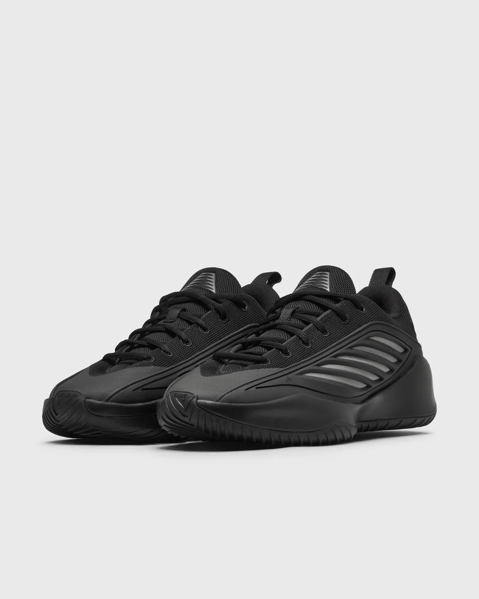 000000_adidas-Believe-That-1_Core-Black_KJ3147_img1