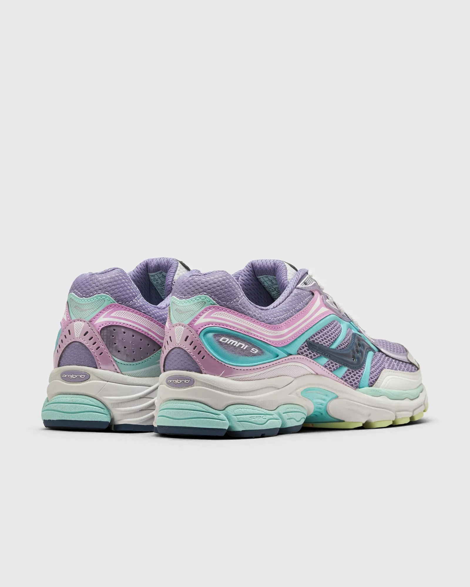 000000_Saucony-ProGrid-Omni-9_Wisteria_S71034-2_img3