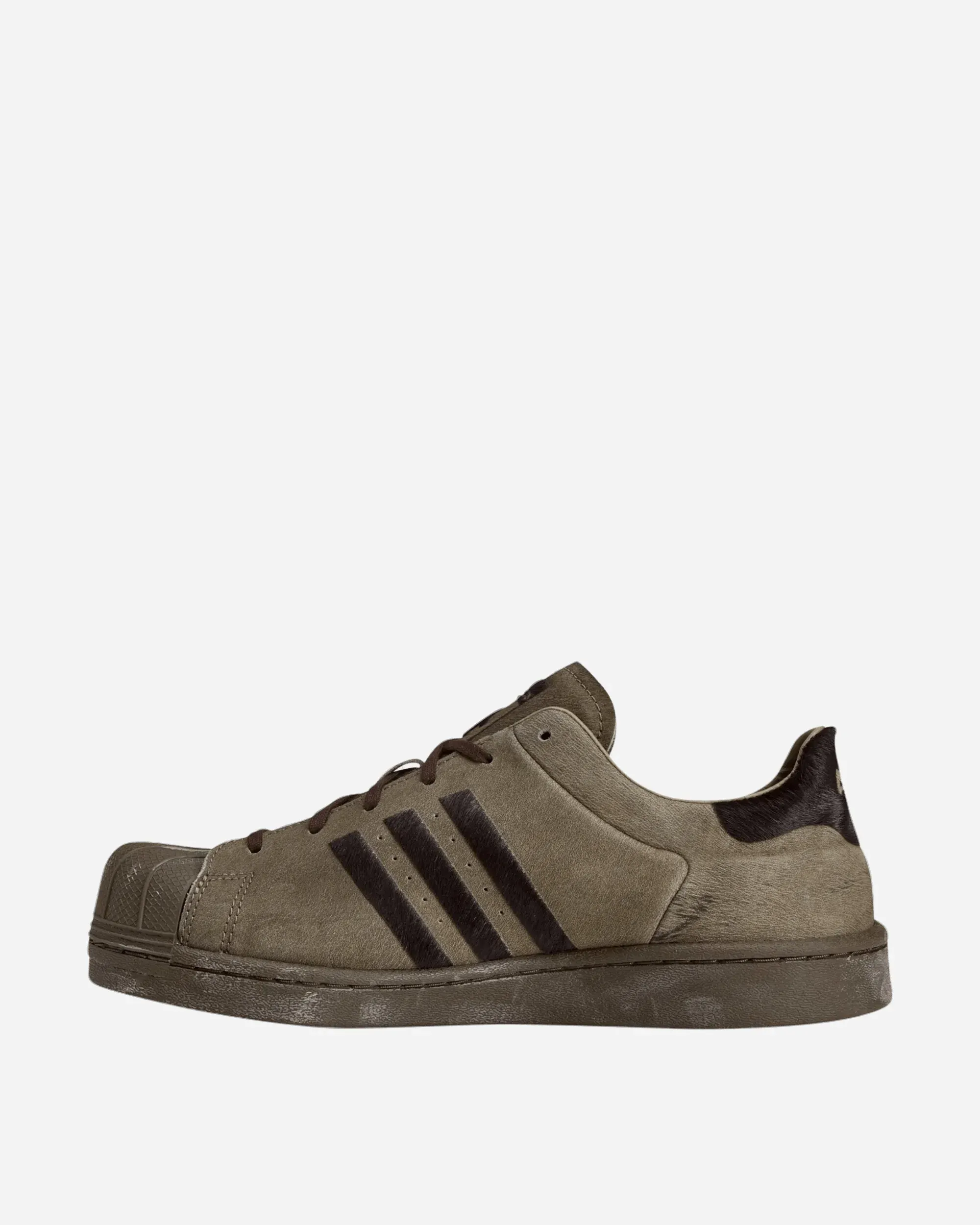 000000_adidas-x-AVAVAV-Superstar-WMNS_Dark-Brown_KK2724_img2