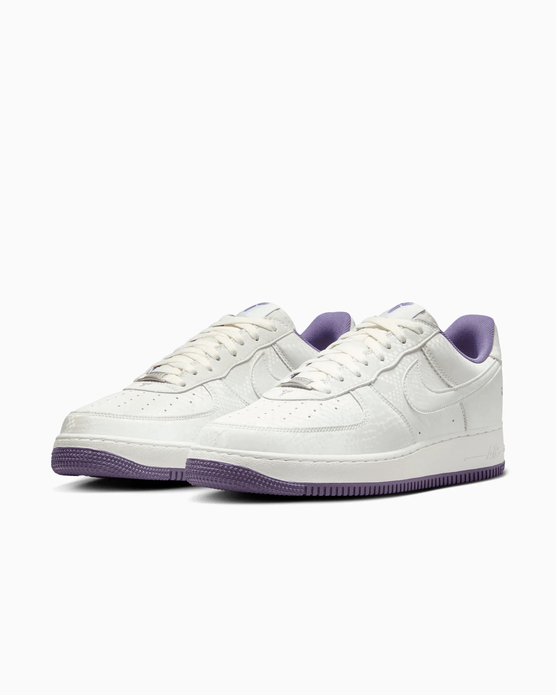 000000_Nike-x-Kobe-Bryant-Air-Force-1-Low_Daybreak_IB0018-102_img6