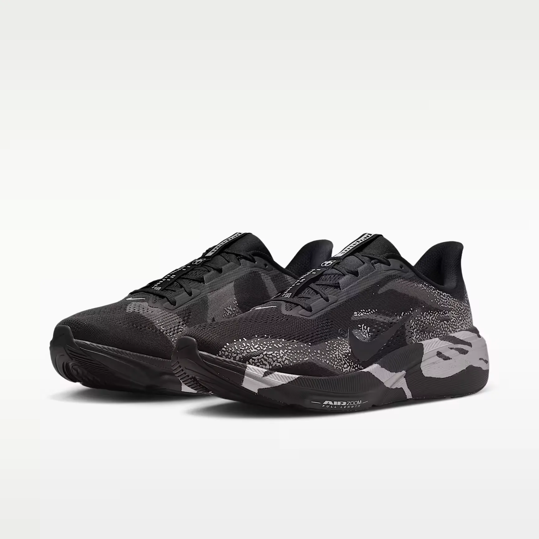 000000_Nike-Pegasus-42_Black_IQ3928-001_img4